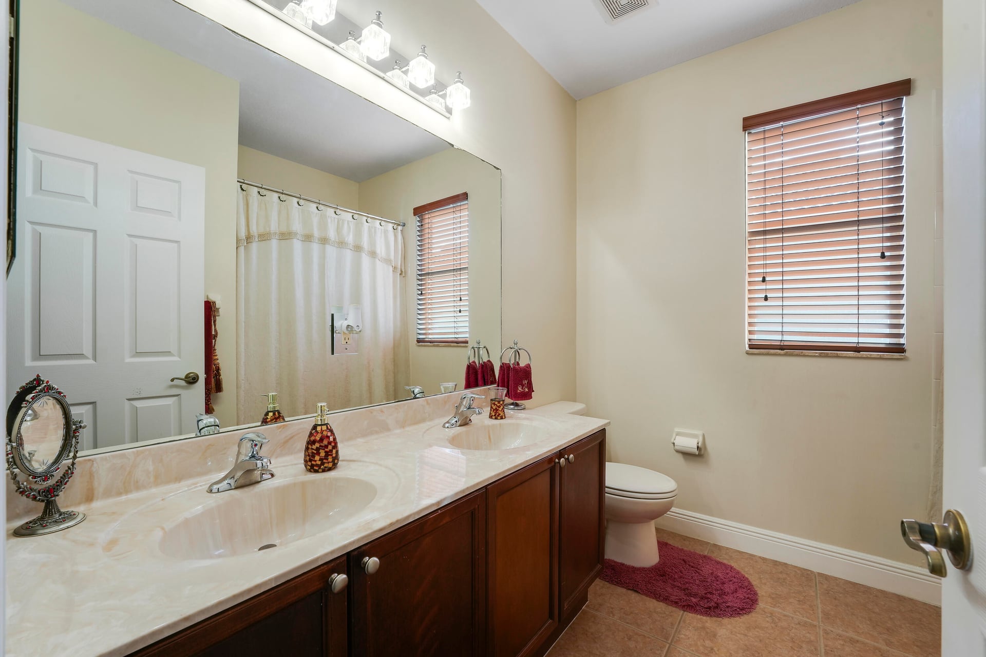 Residence photo 26