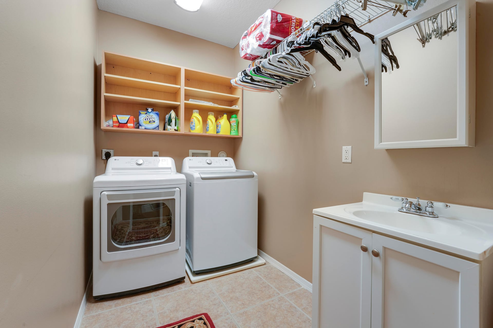 Residence photo 30
