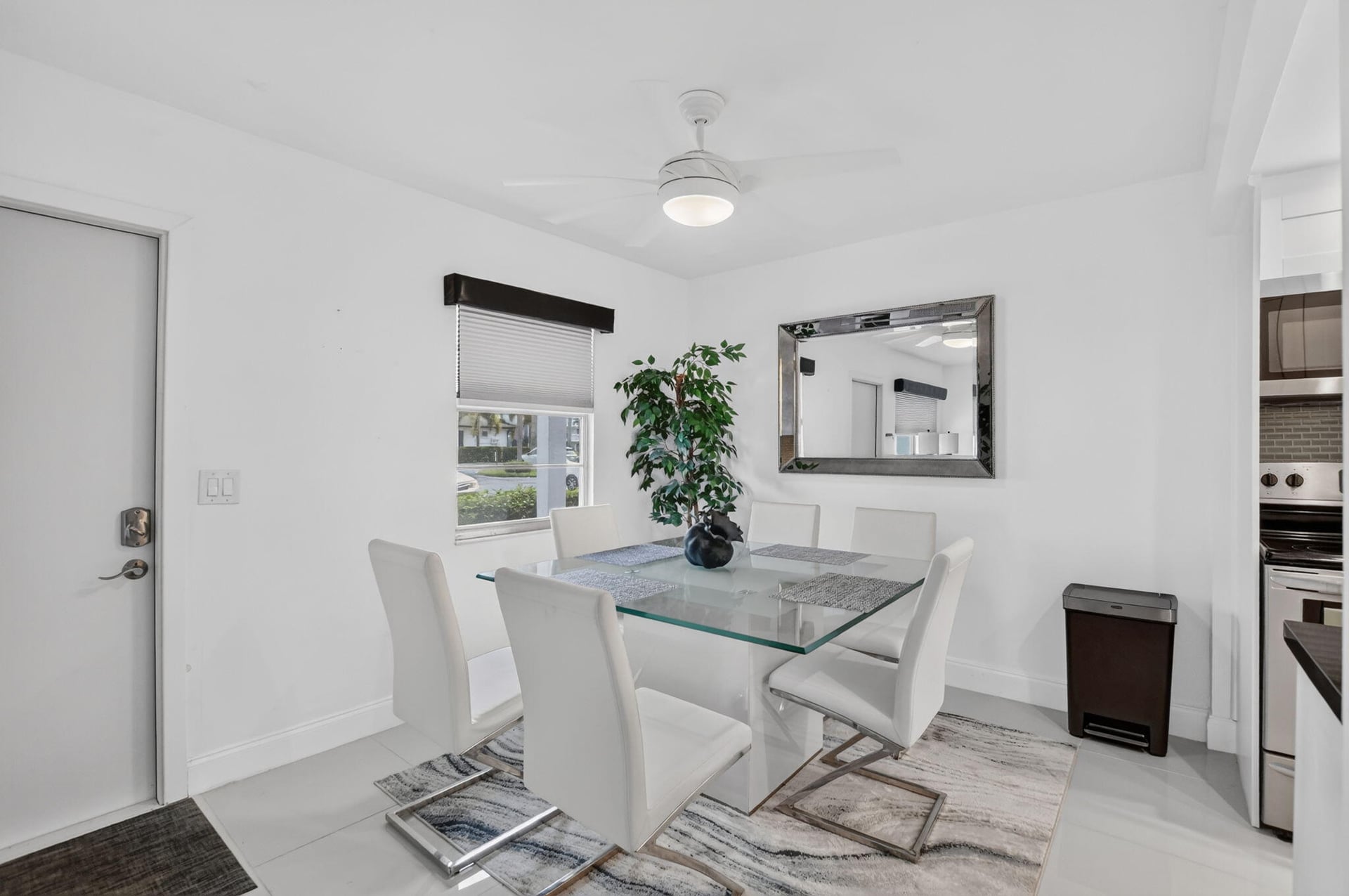 Residence photo 5