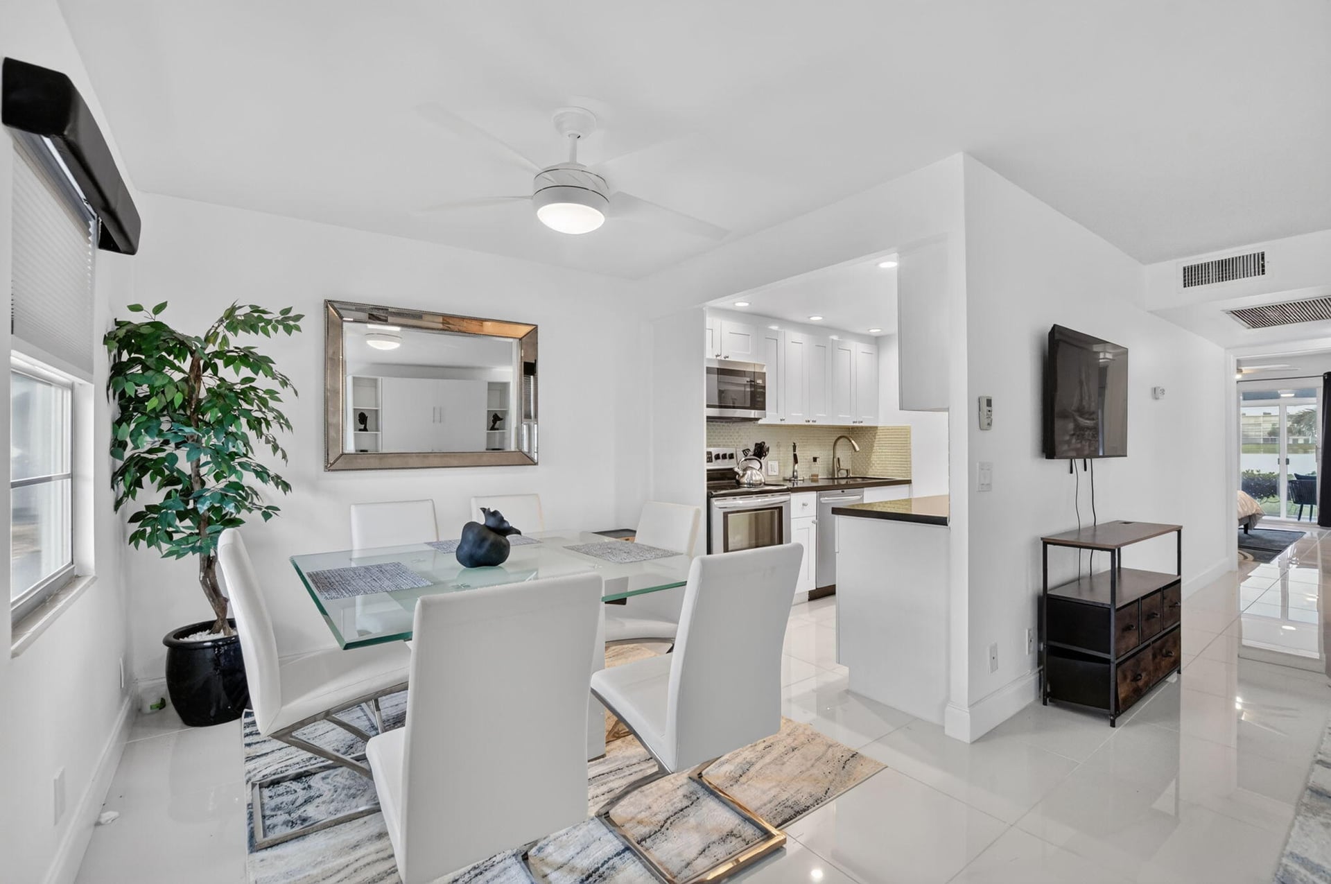 Residence photo 6