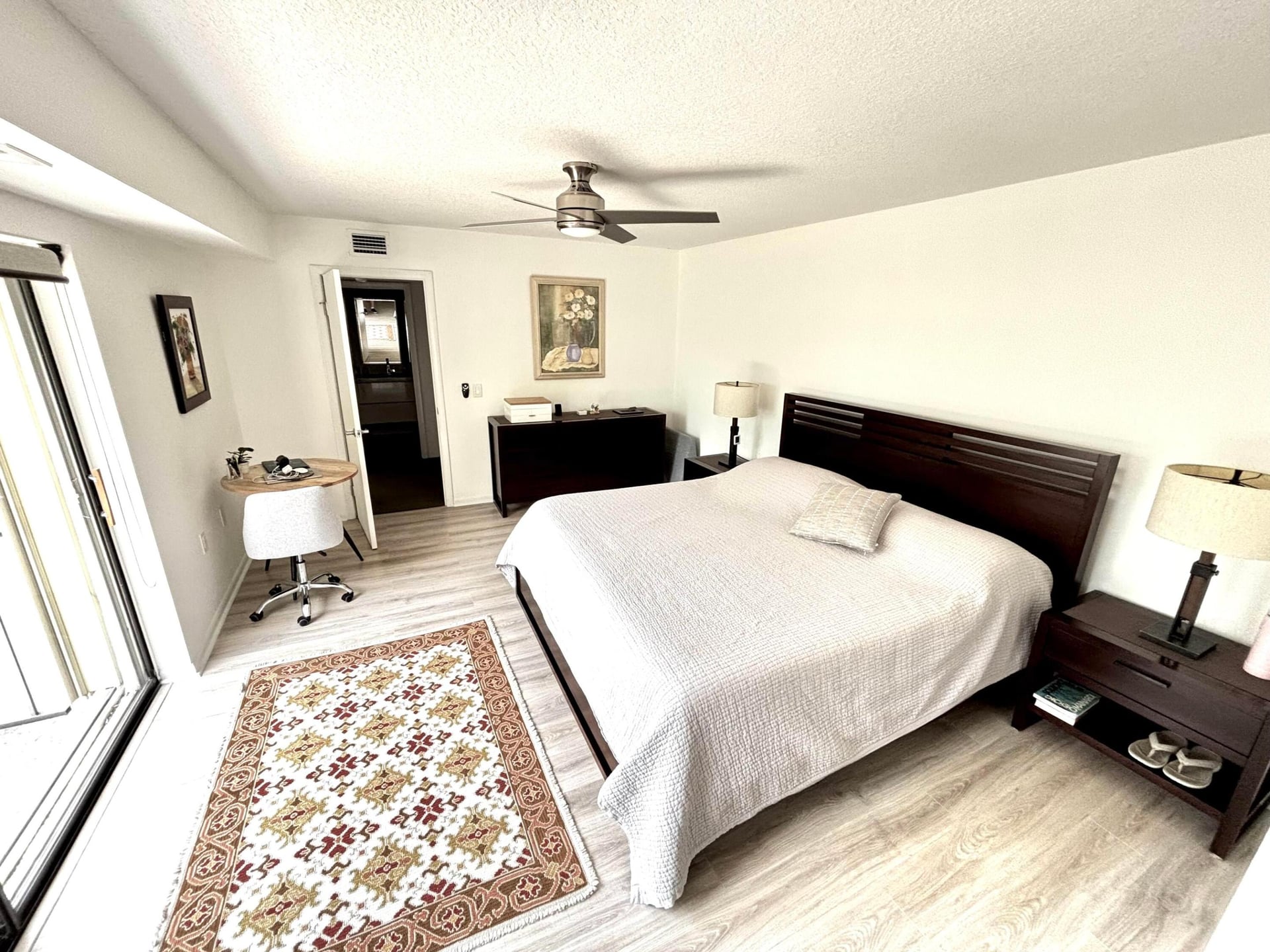  Unit 403 photo 6