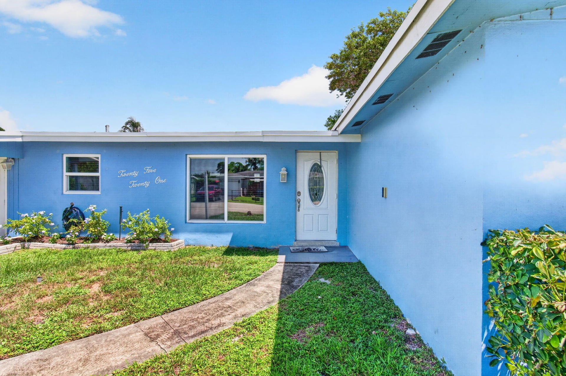 Residence photo 4