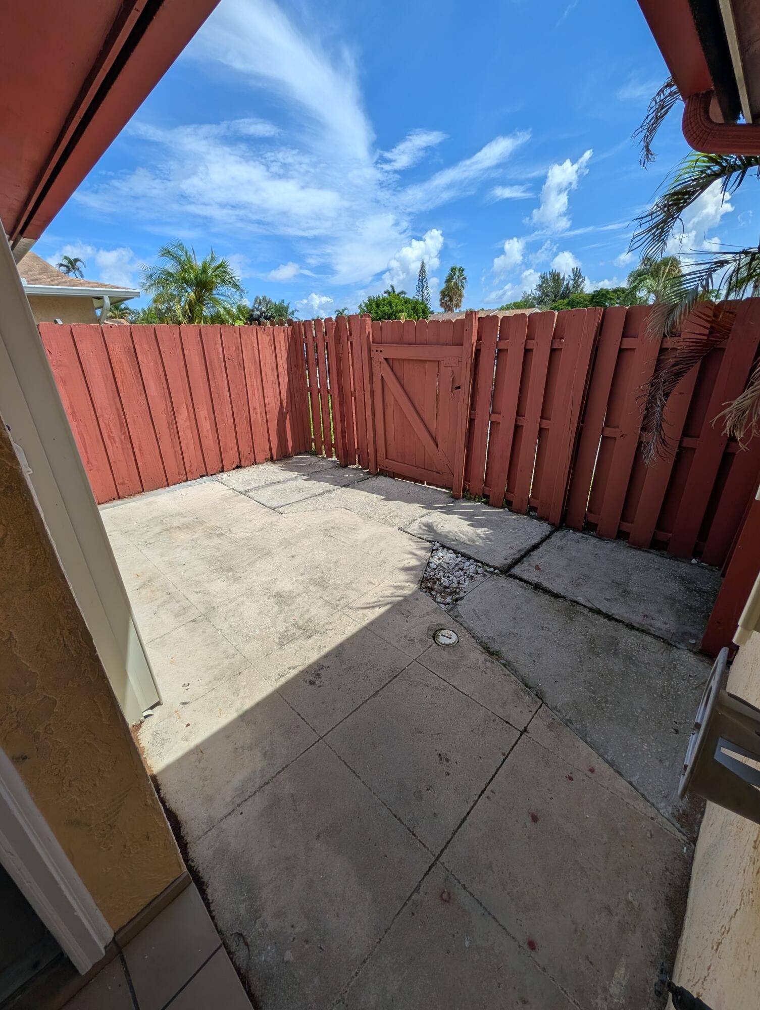 Residence photo 3