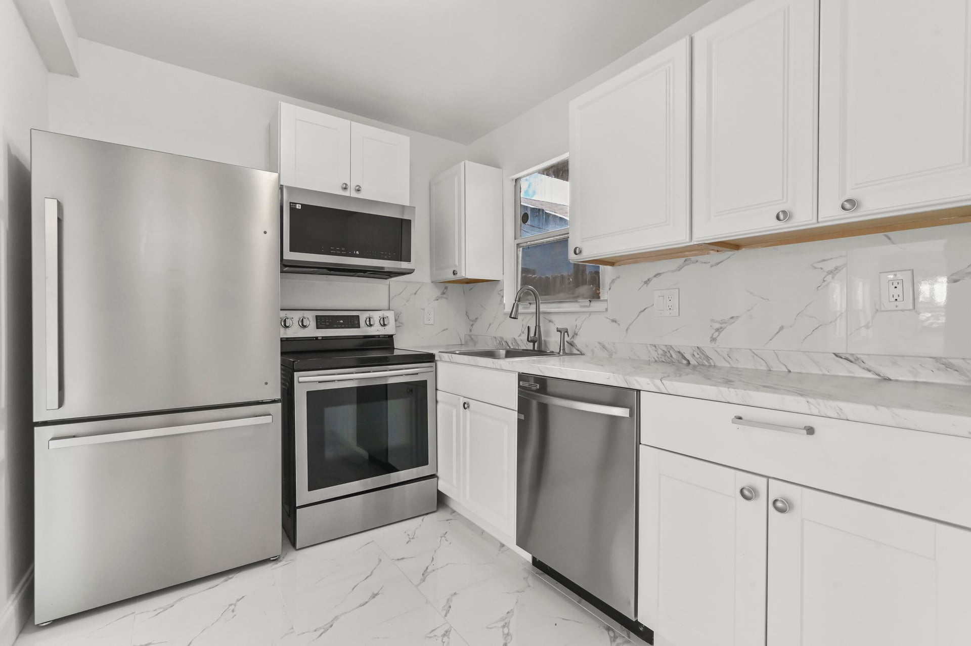  Residence photo 8