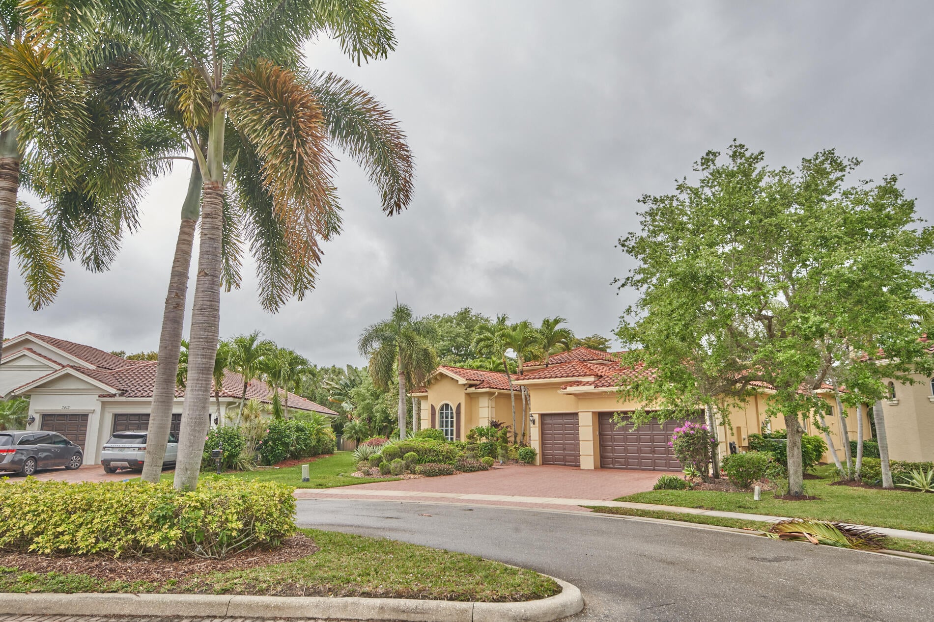 Residence photo 2