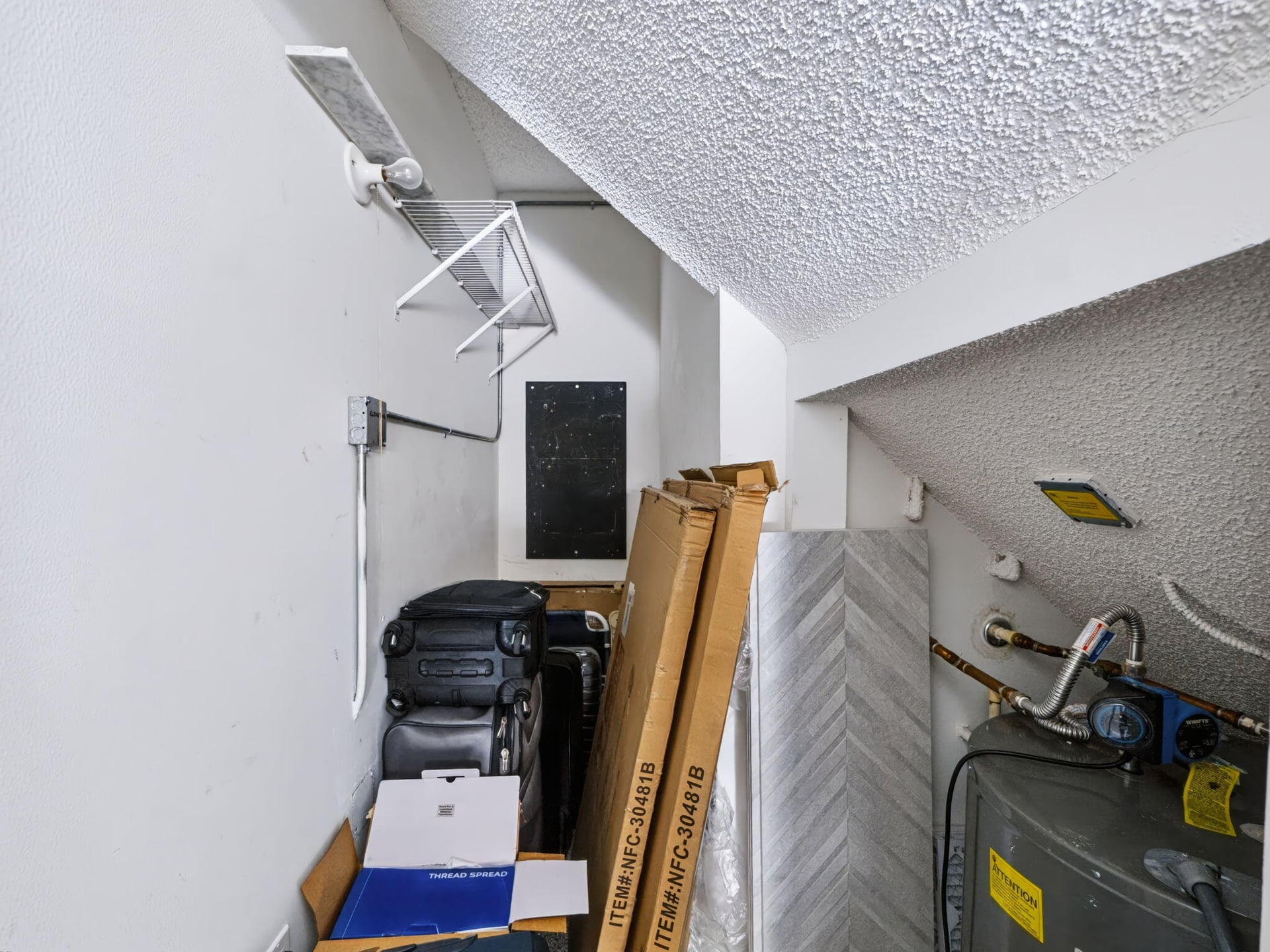 Unit C photo 26