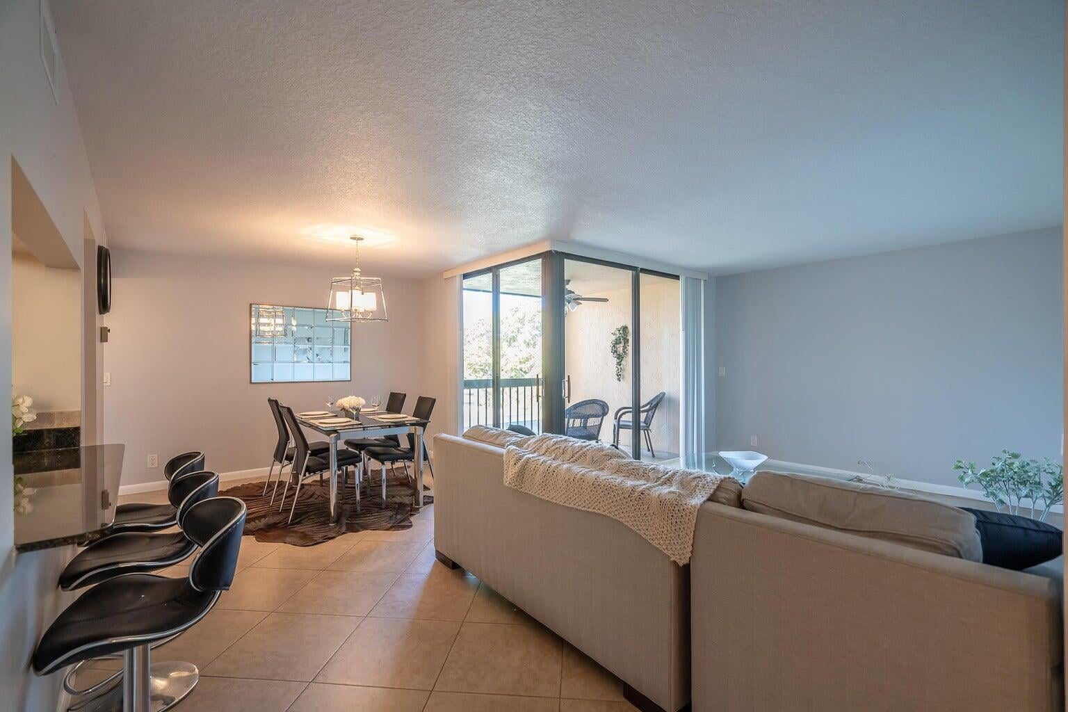  Unit 8308 photo 8