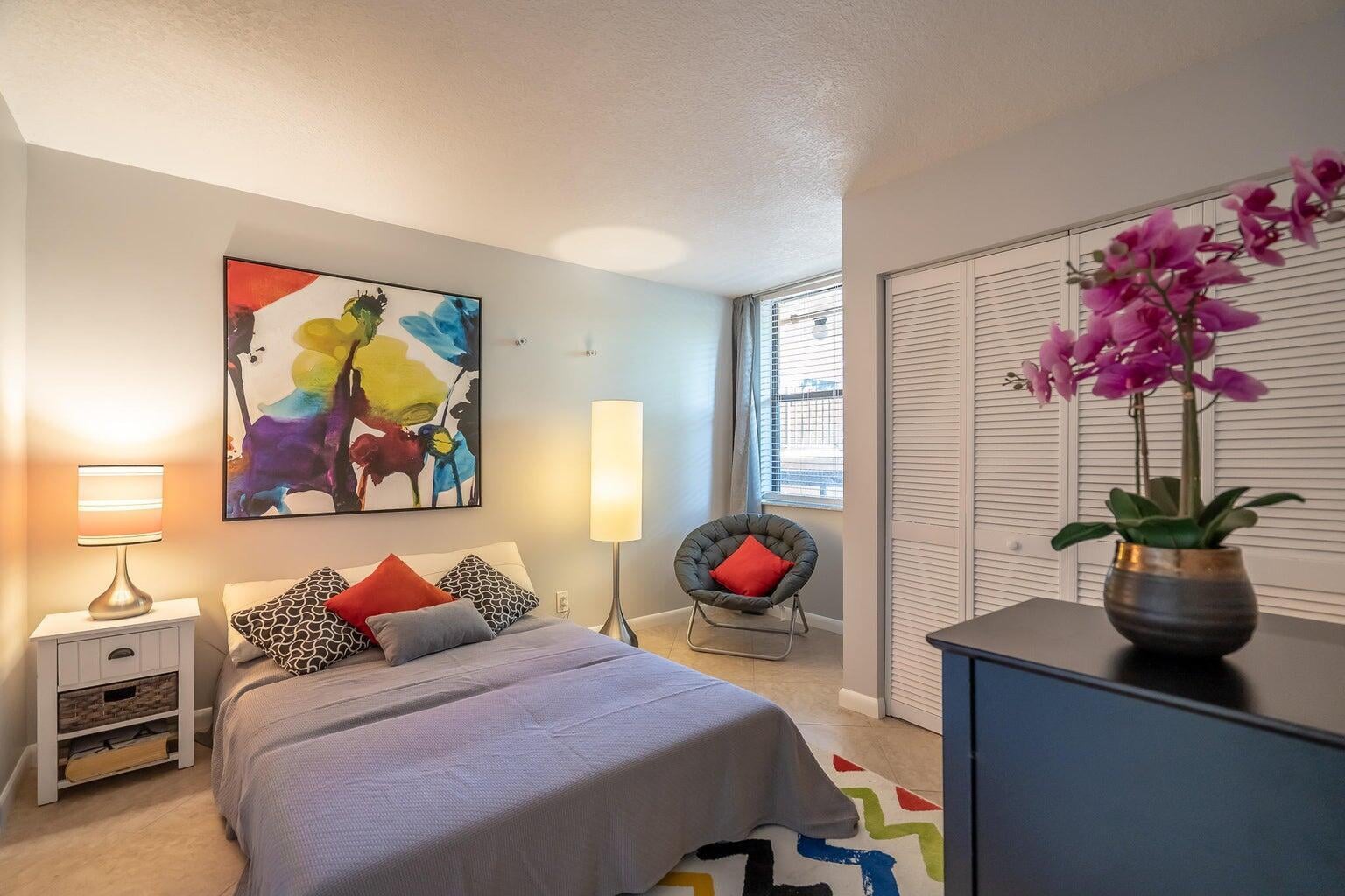  Unit 8308 photo 16