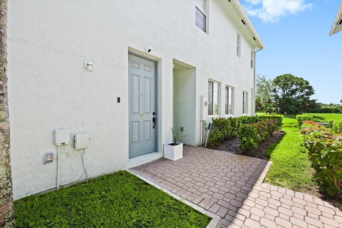  Residence photo 24
