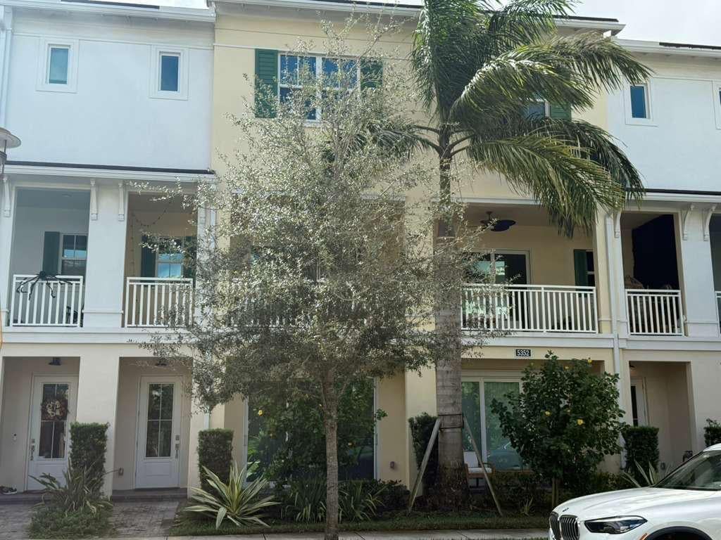Alton Homes Palm Beach Gardens Residence photo 9