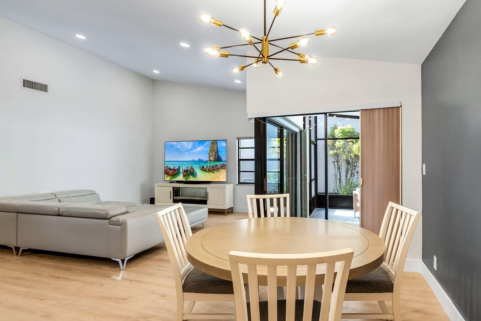 Residence photo 10