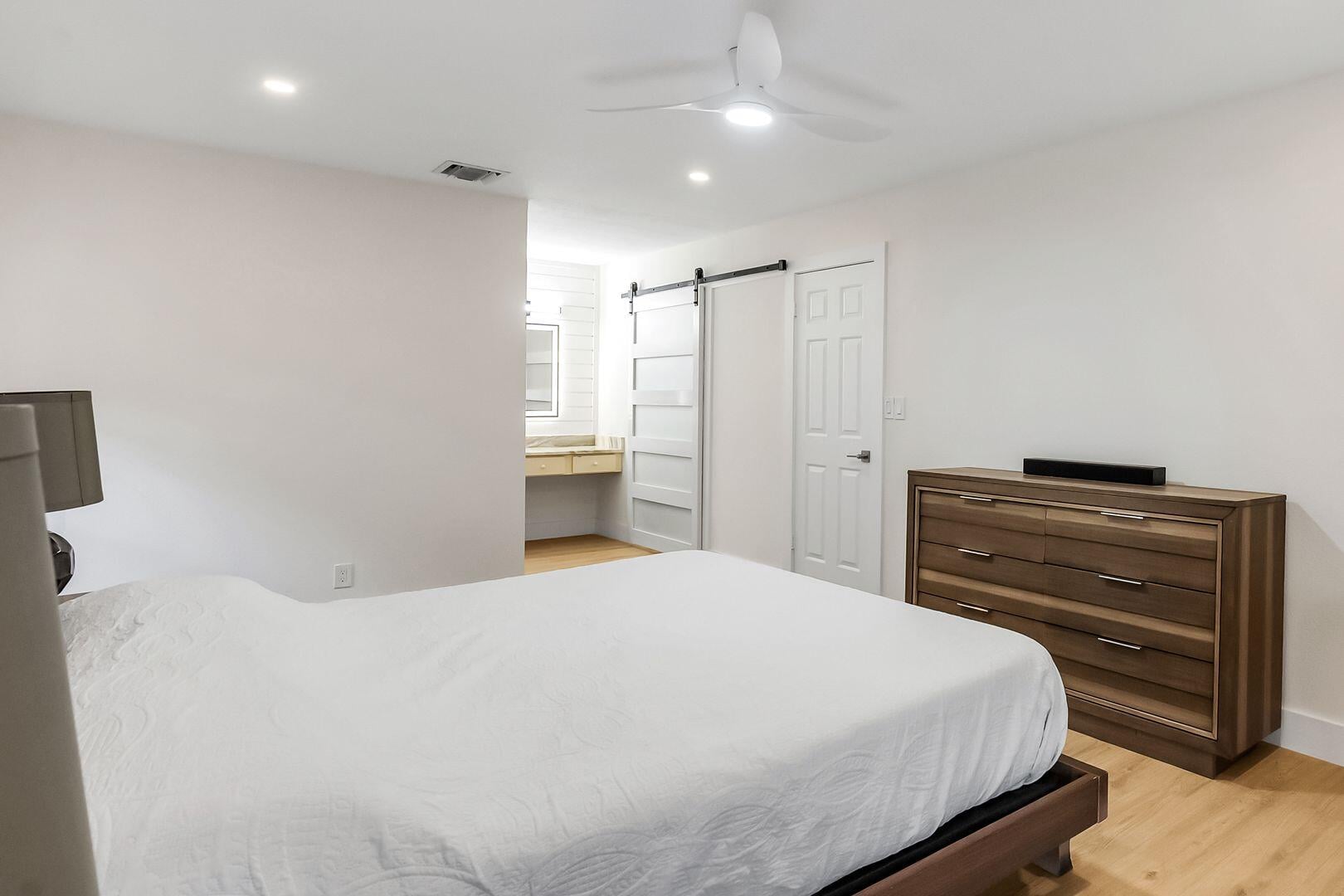 Residence photo 12