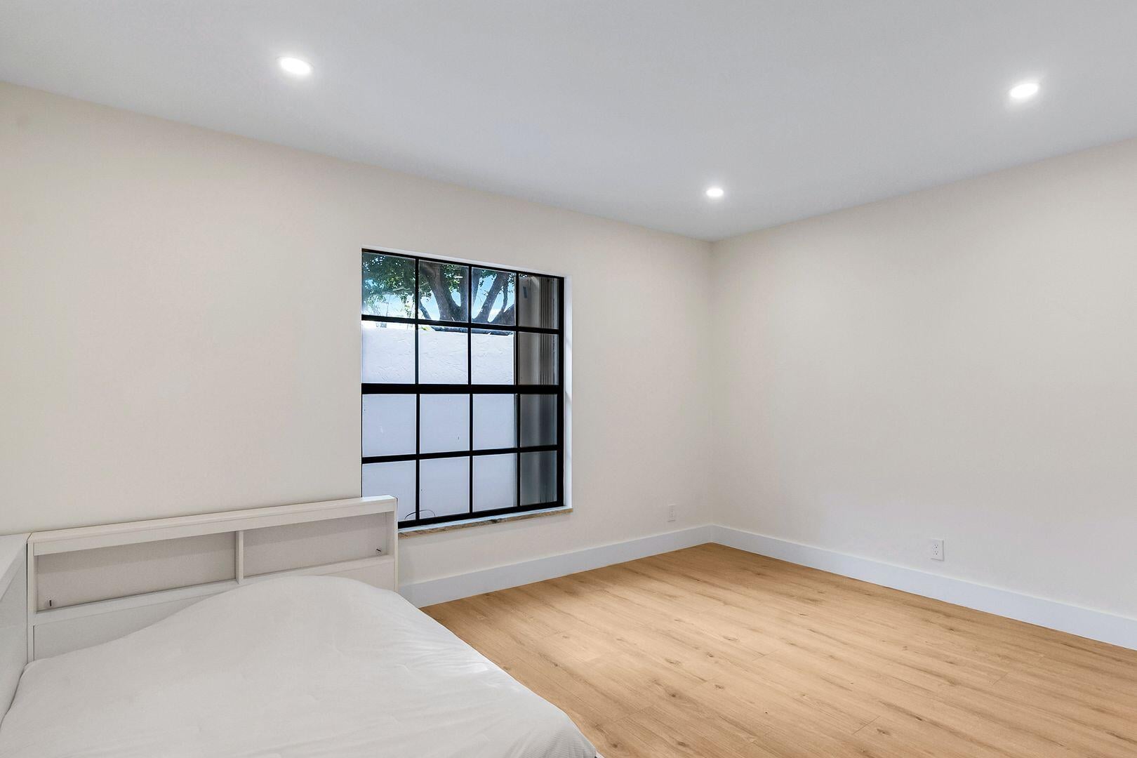 Residence photo 16