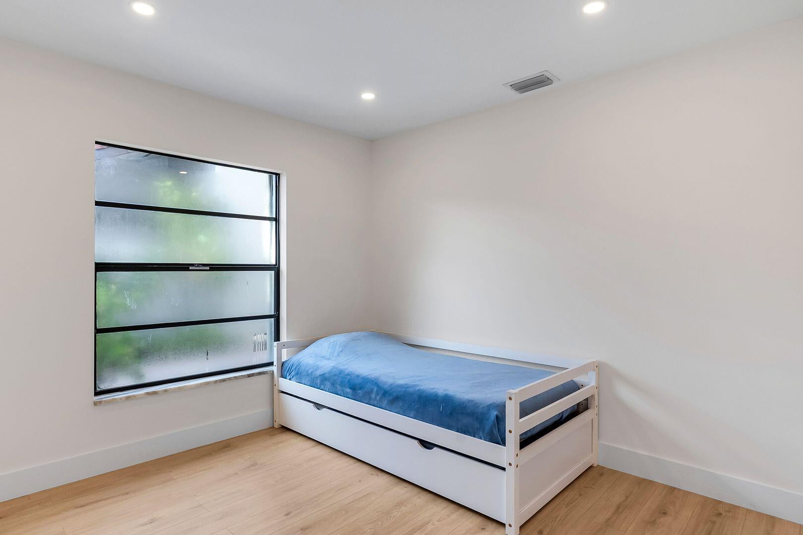 Residence photo 18