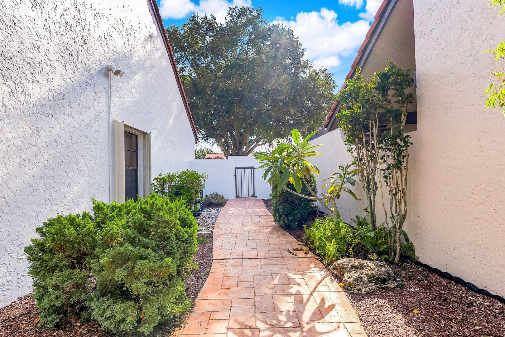 Residence photo 21