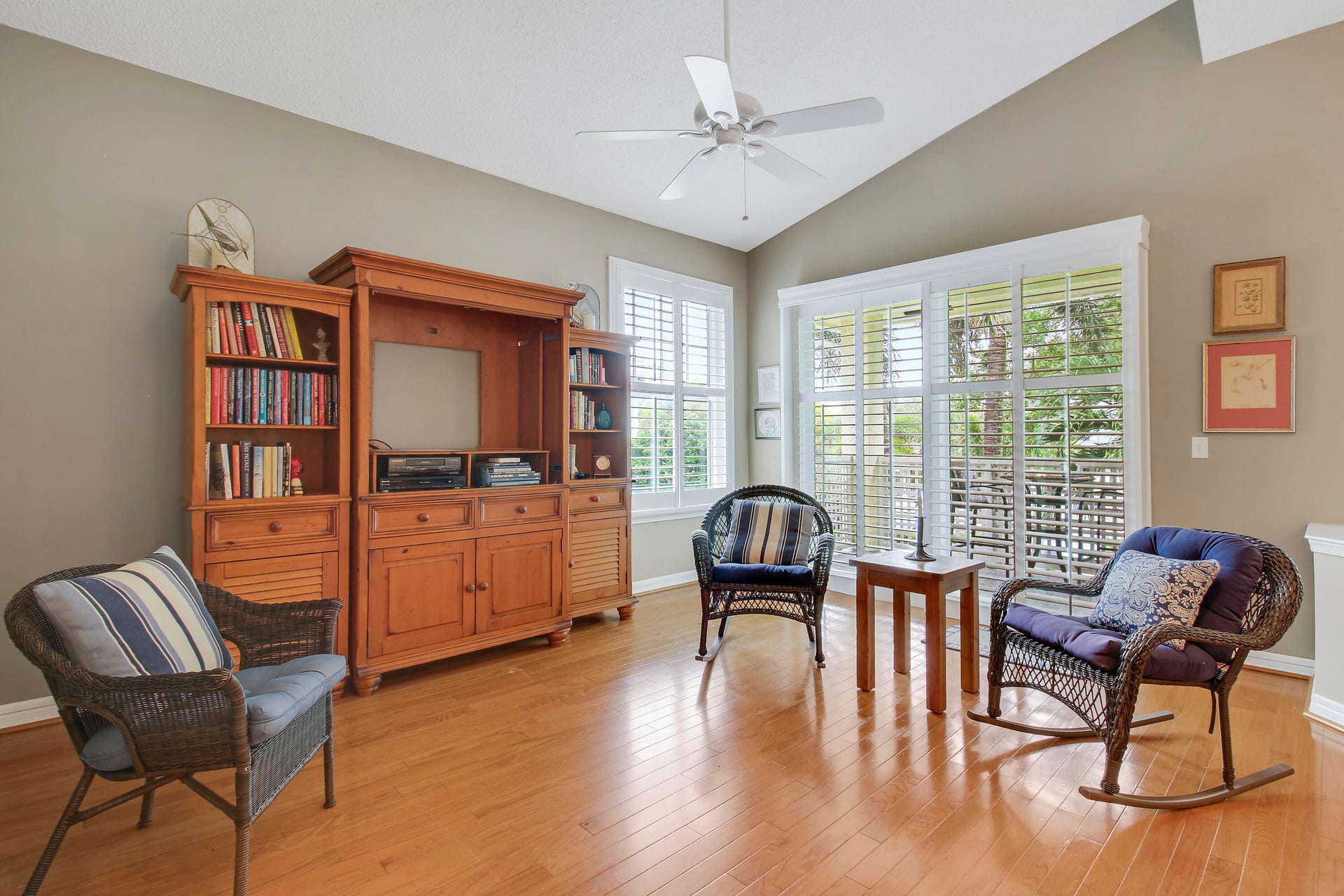 Unit 1103 photo 10