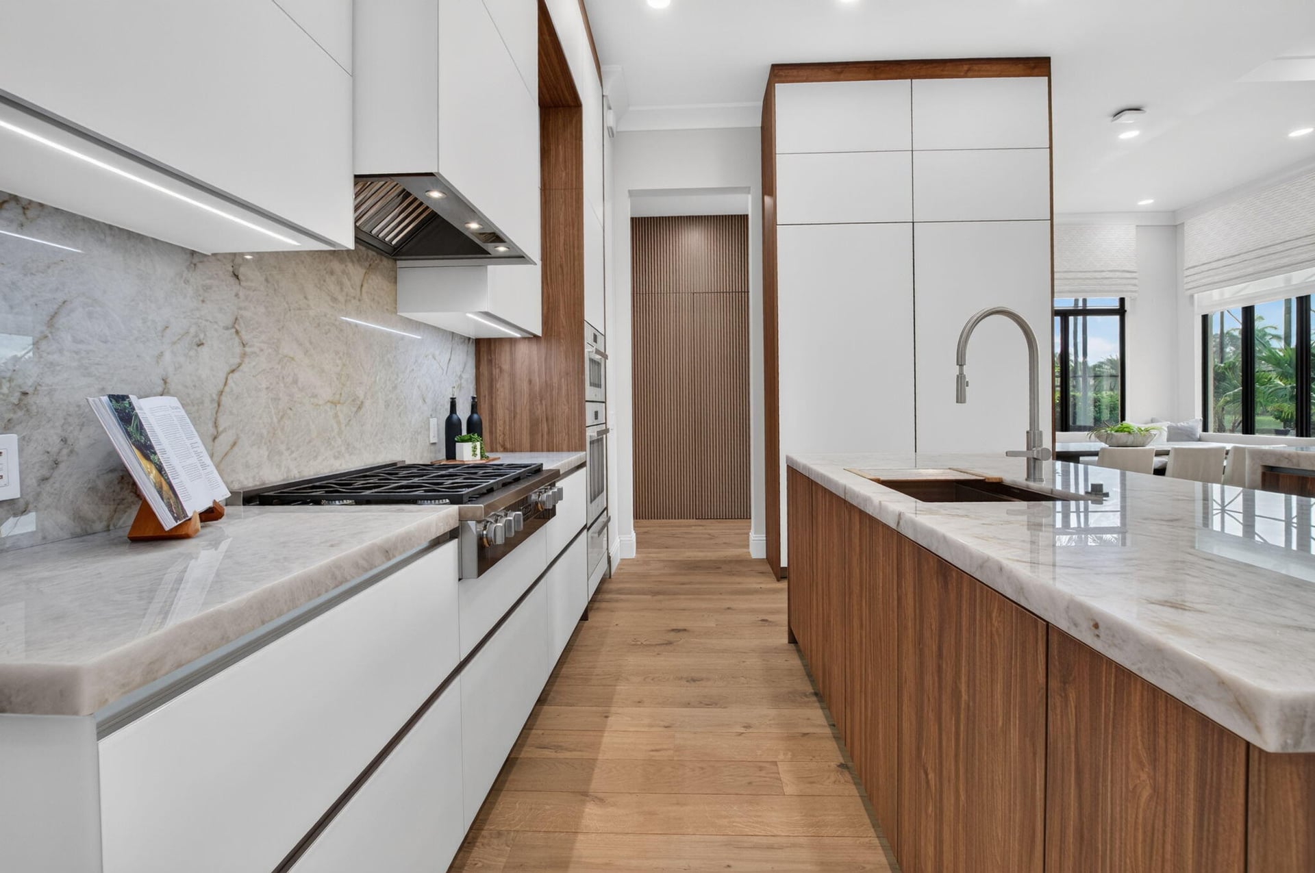 Residence photo 30