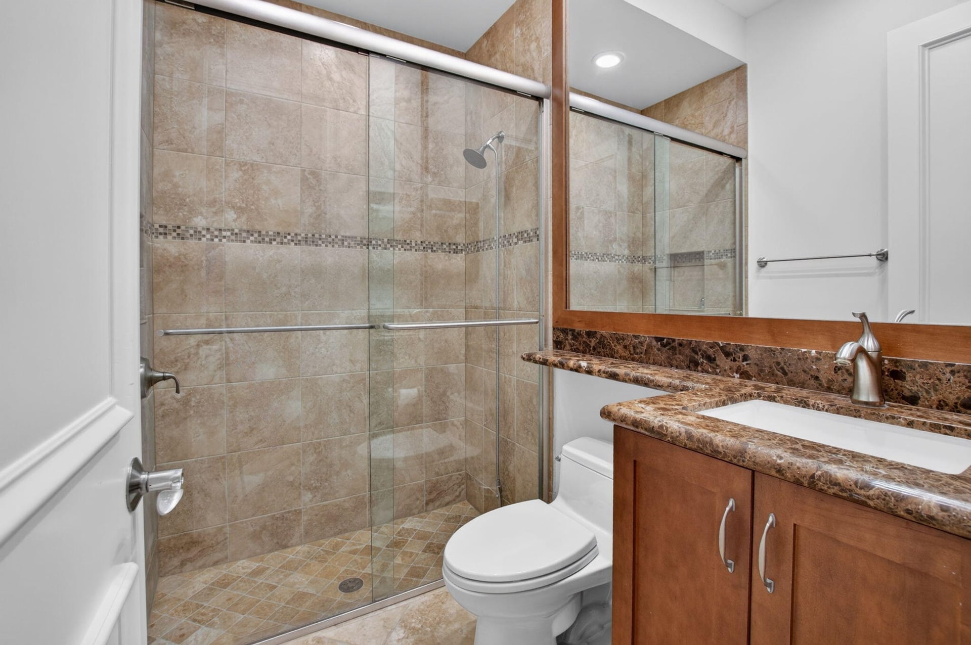 Residence photo 51