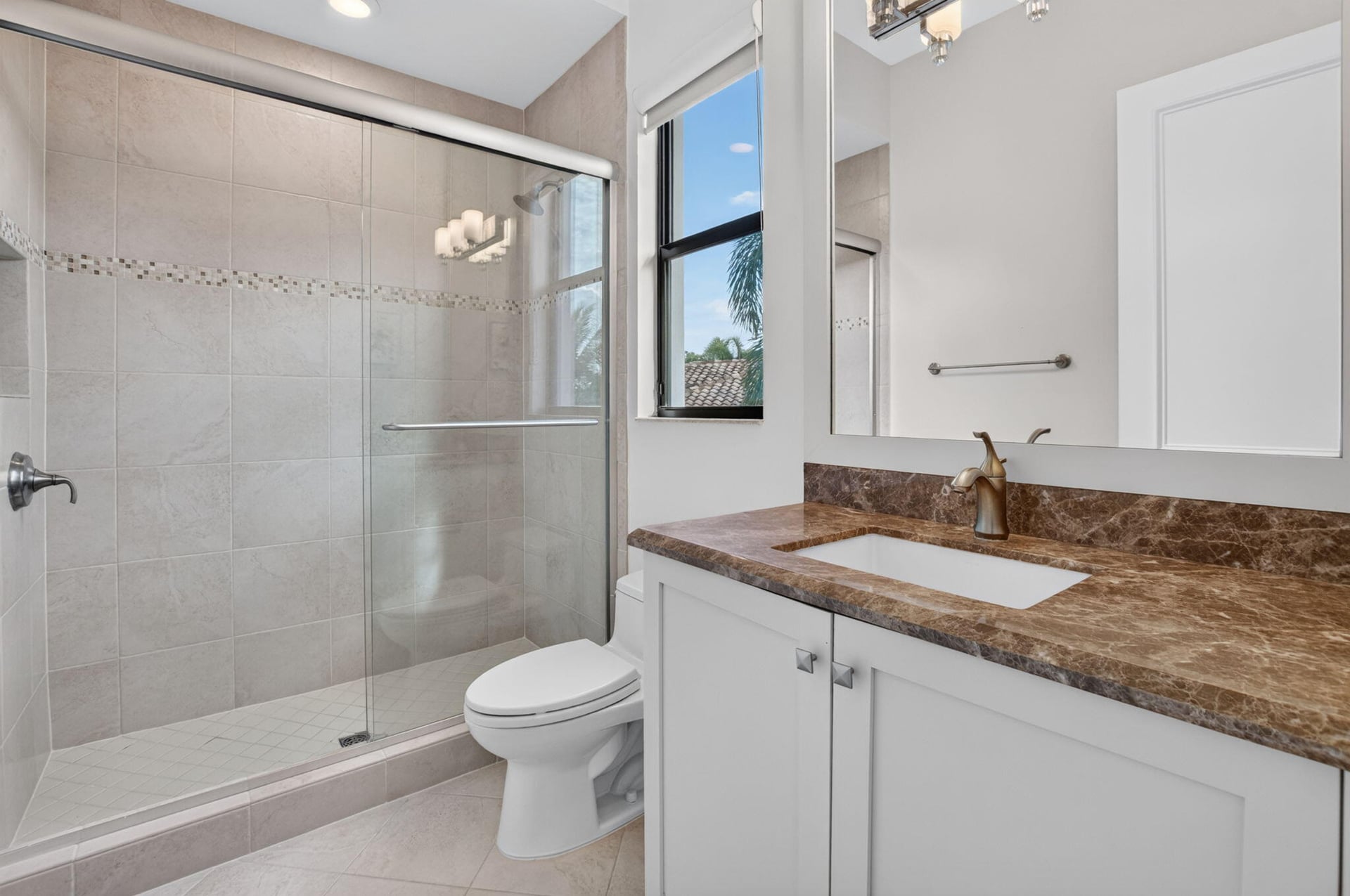Residence photo 81