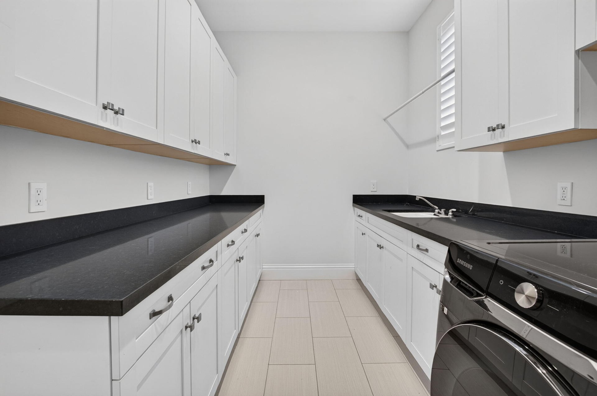 Residence photo 92