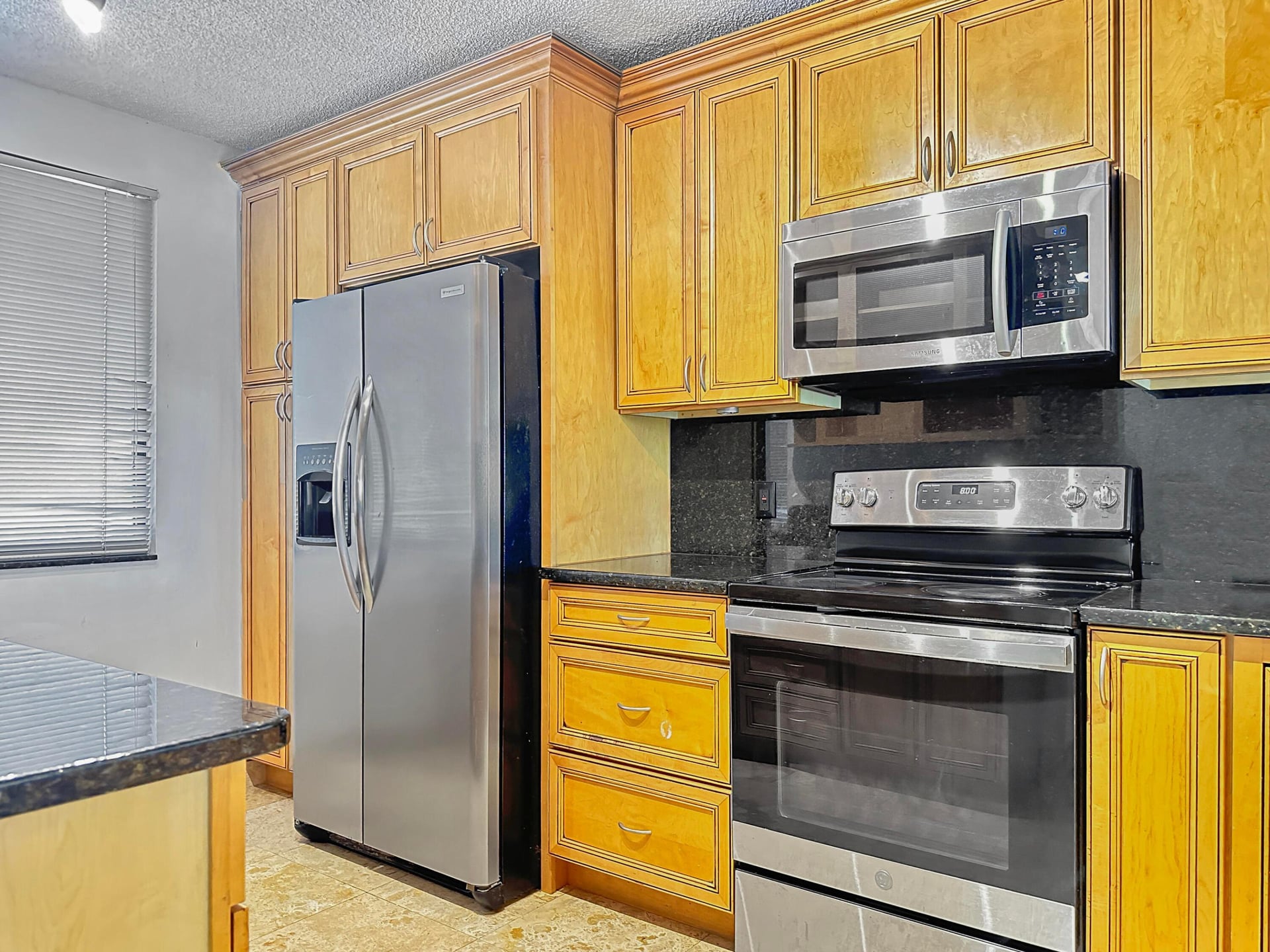 Unit 306 photo 4
