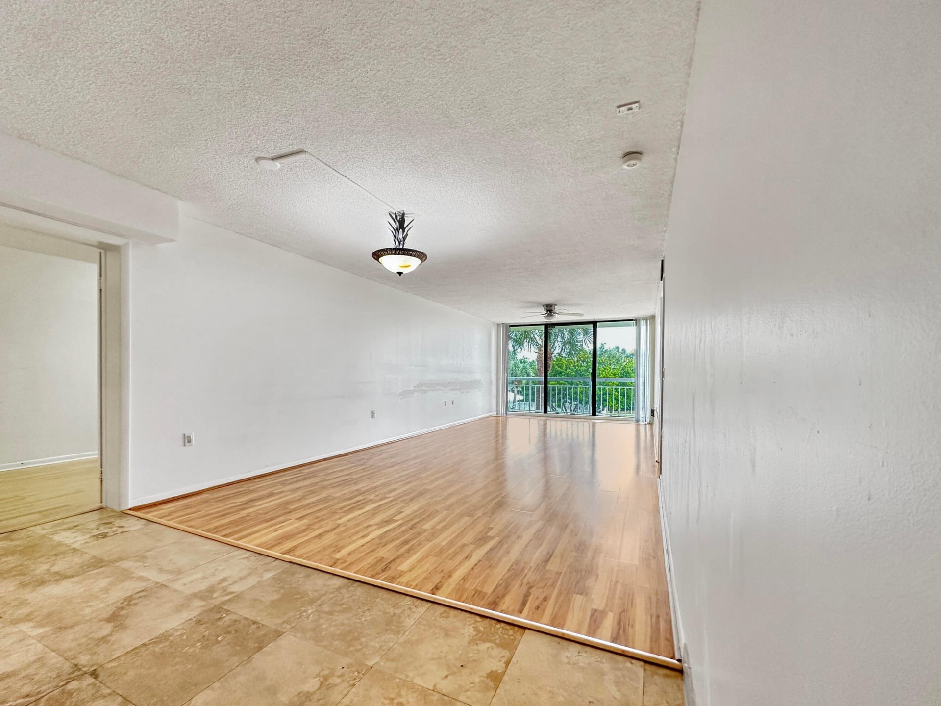 Unit 306 photo 7