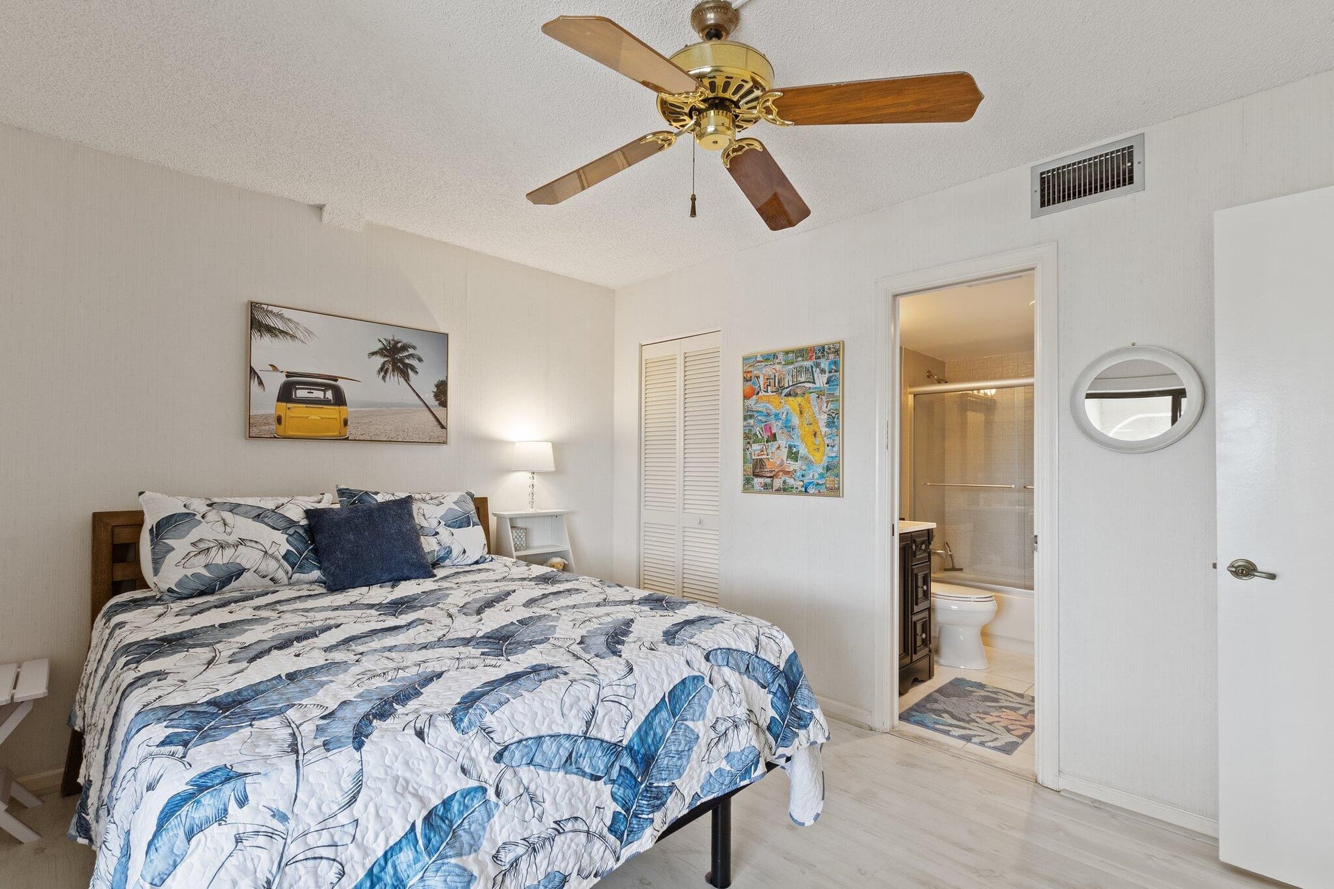 Unit 304 photo 18