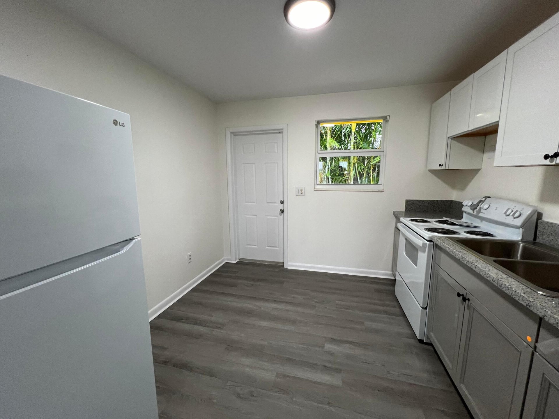 Residence photo 6