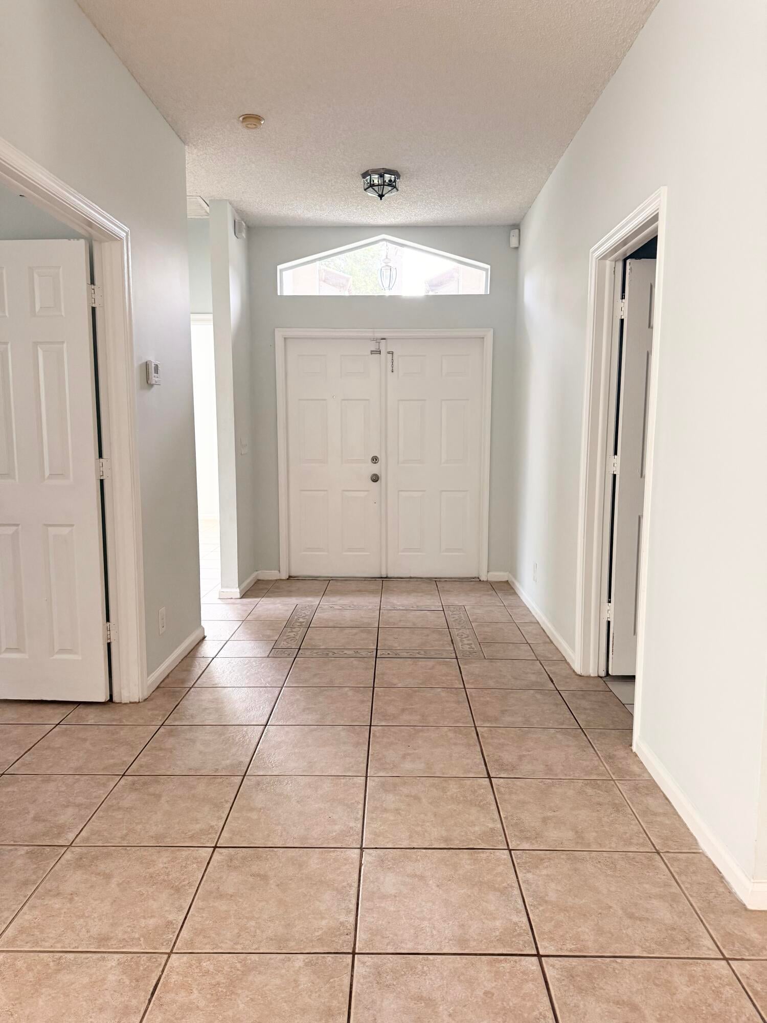 Residence photo 2
