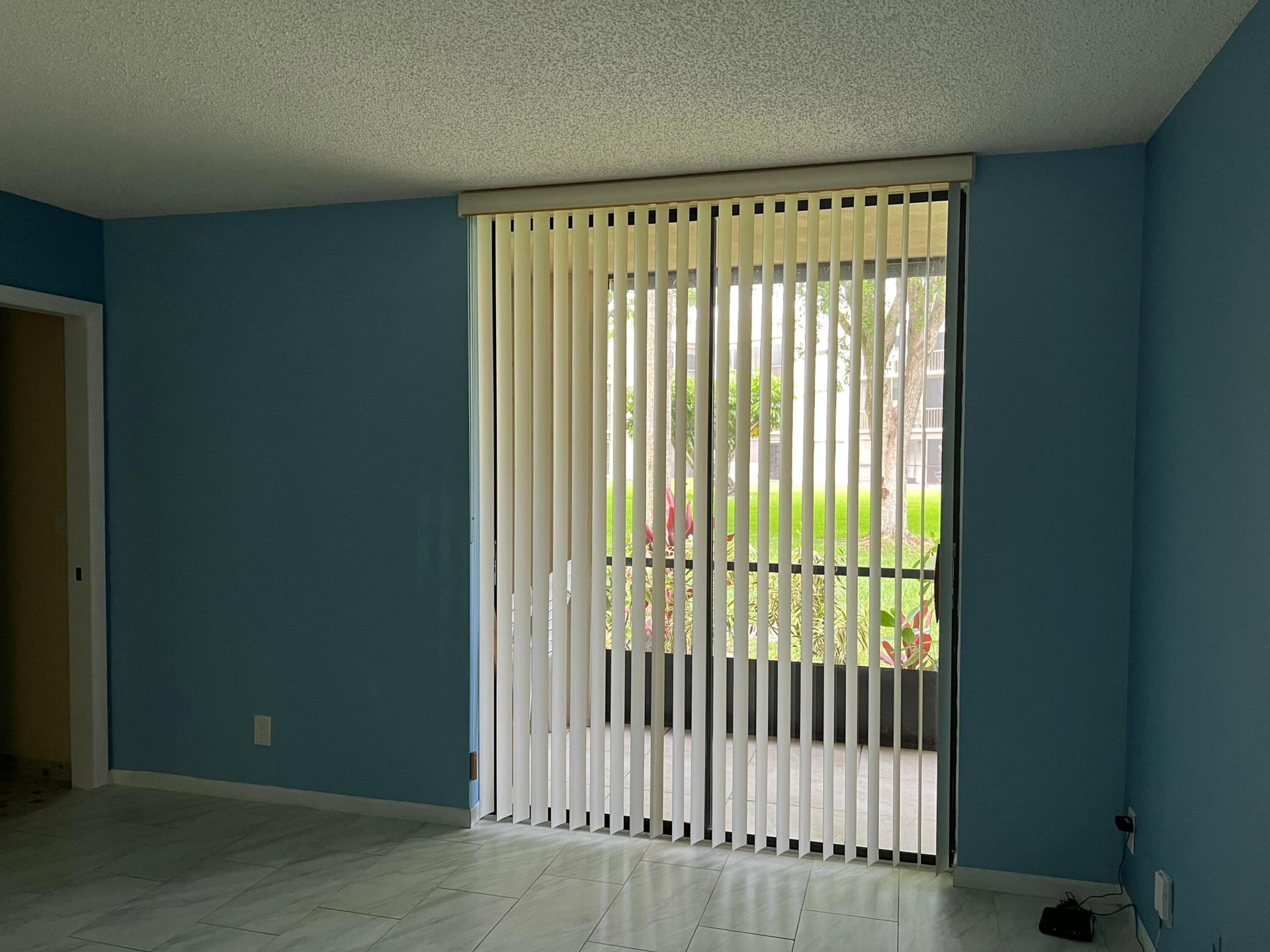 Unit 101 photo 15