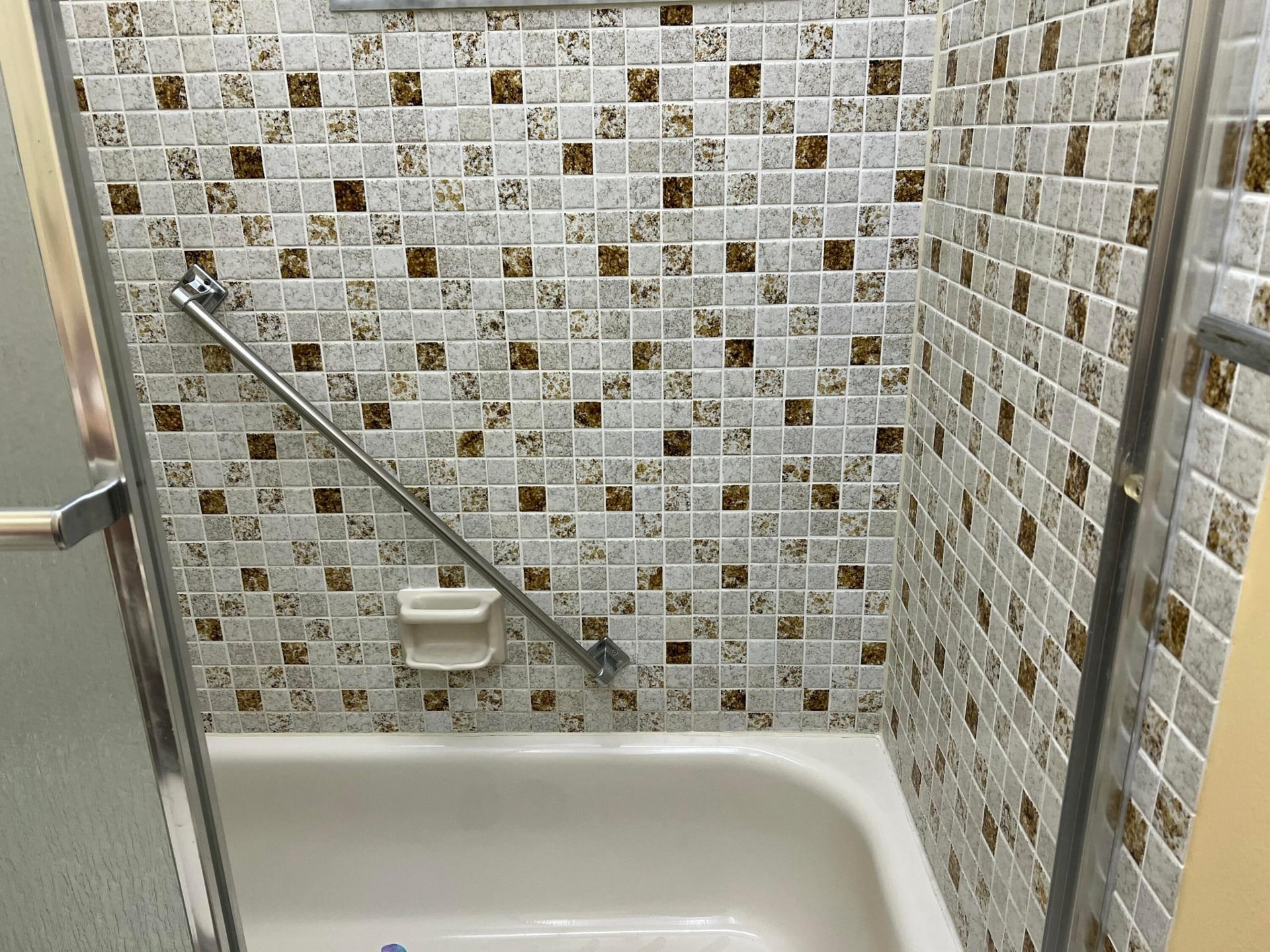 Unit 101 photo 18
