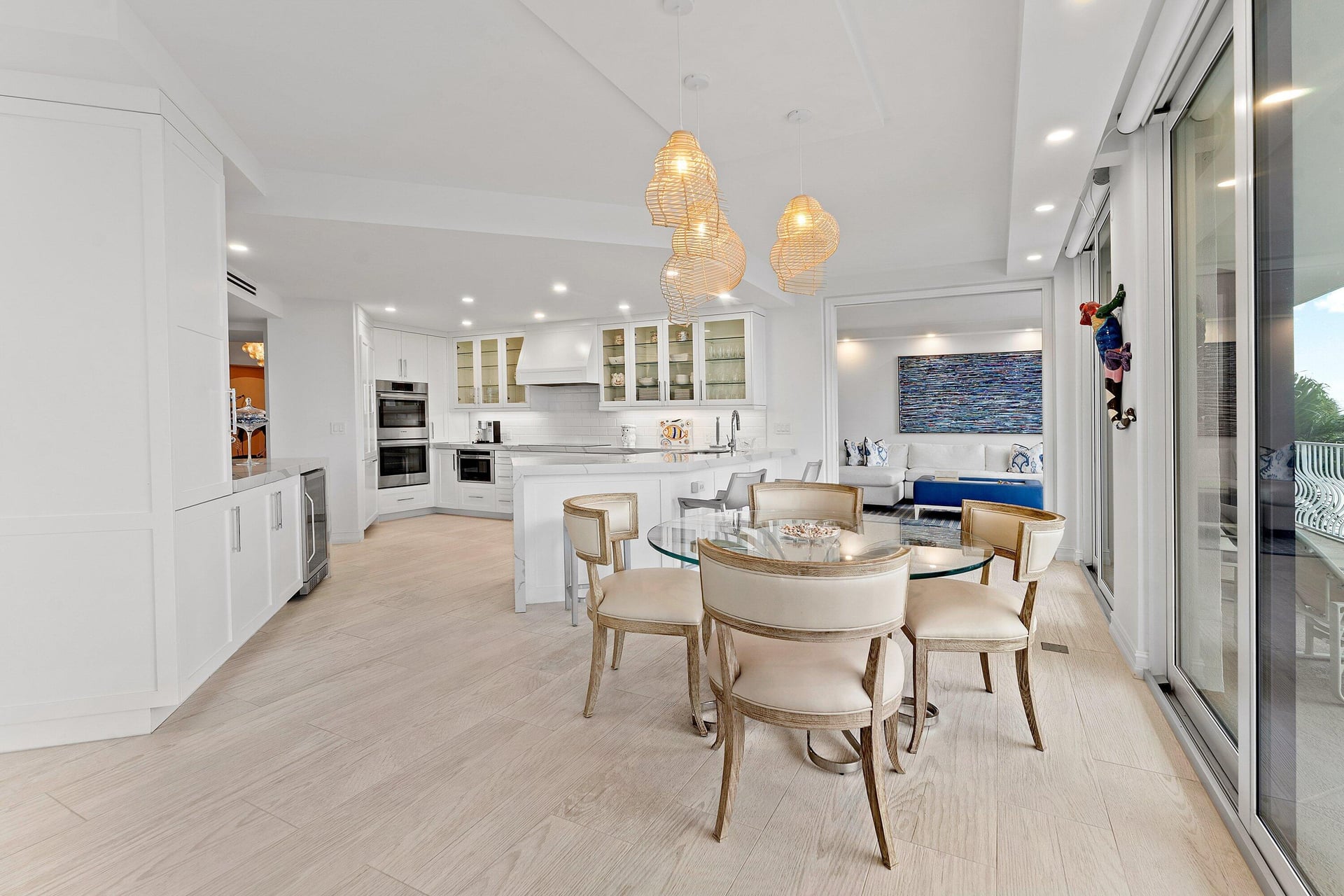 Sloan's Curve Palm Beach Unit 204S photo 9