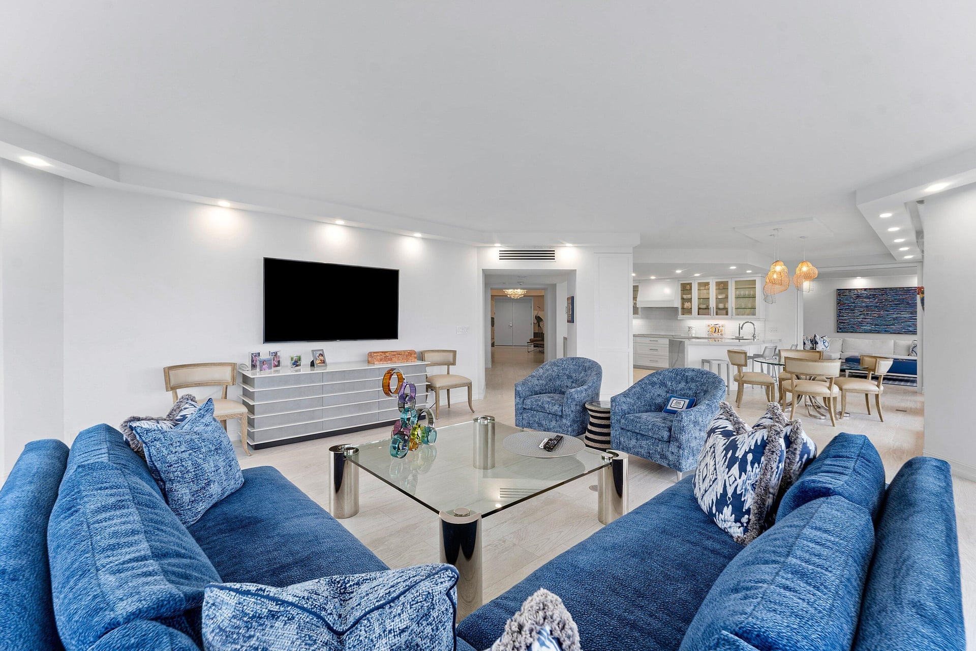 Sloan's Curve Palm Beach Unit 204S photo 14