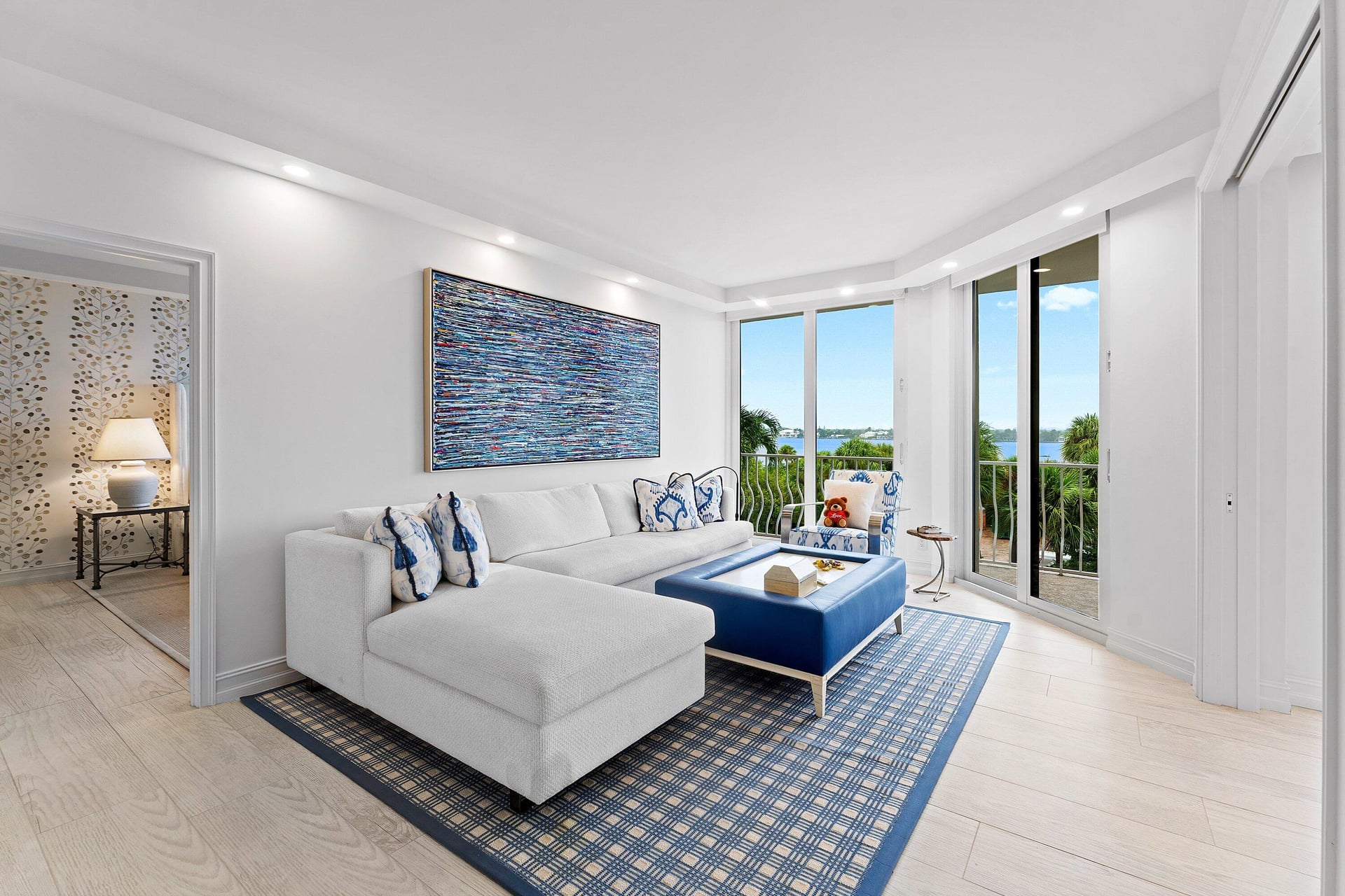 Sloan's Curve Palm Beach Unit 204S photo 17