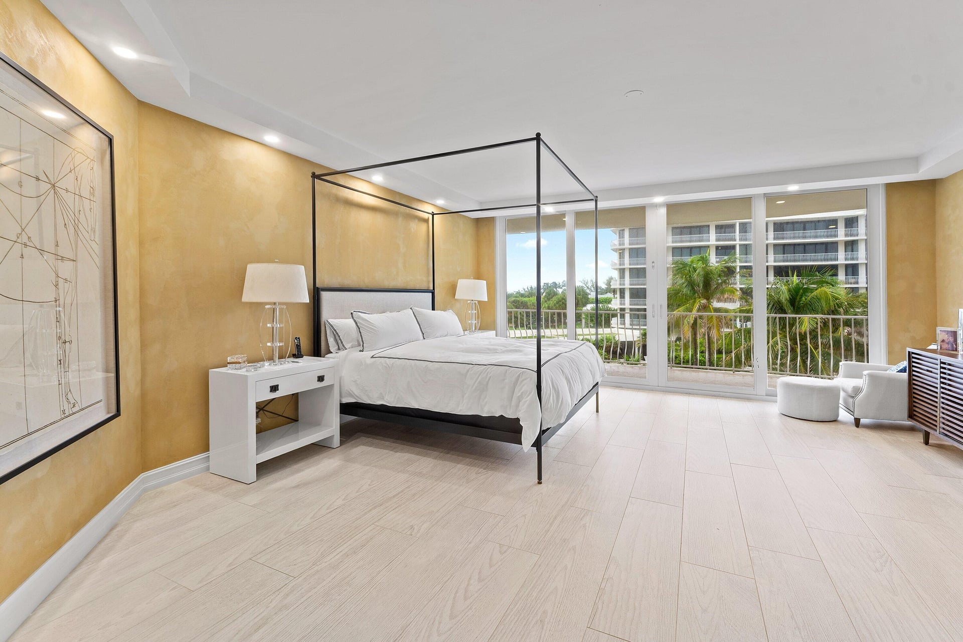 Sloan's Curve Palm Beach Unit 204S photo 20