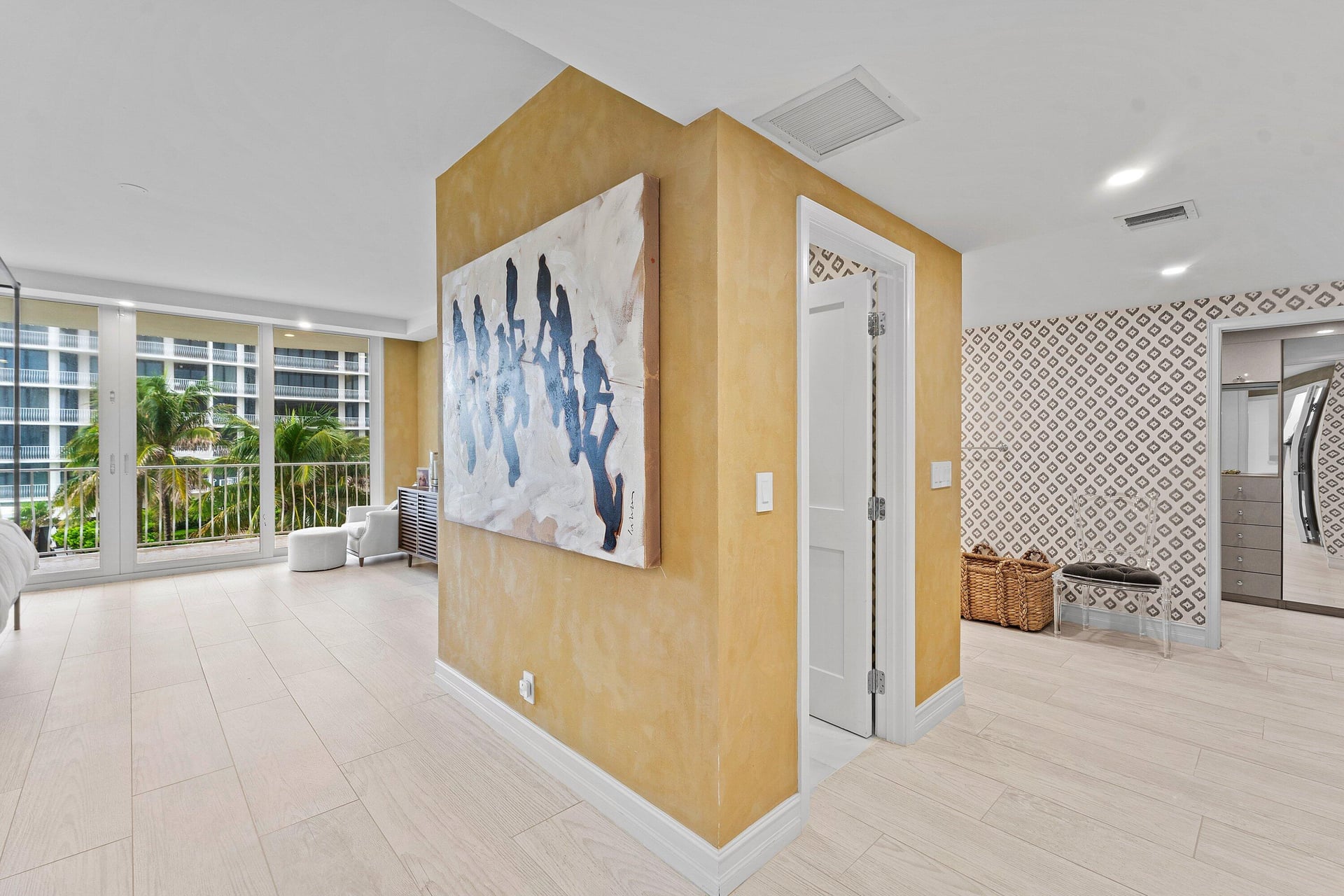 Sloan's Curve Palm Beach Unit 204S photo 22
