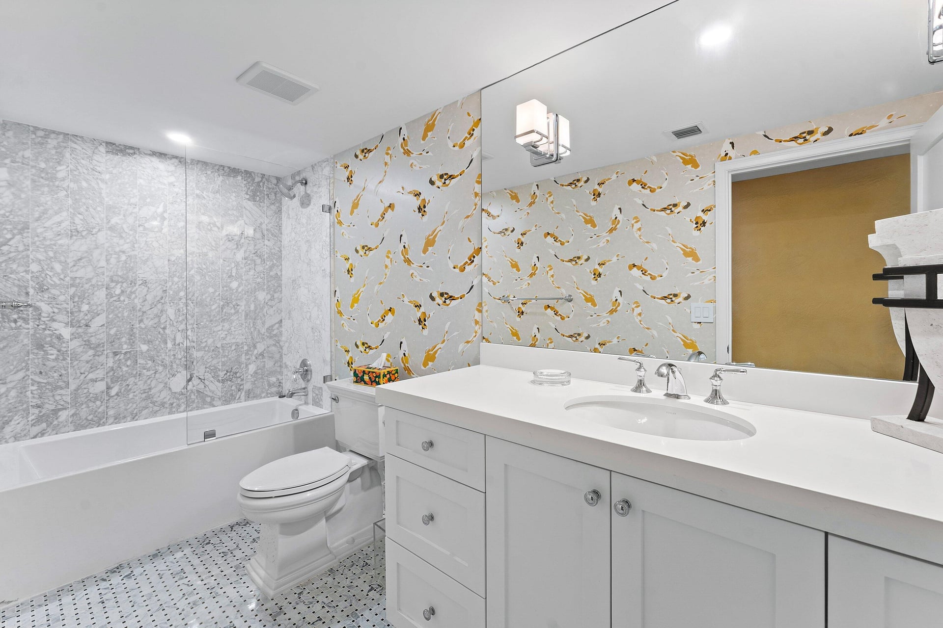 Sloan's Curve Palm Beach Unit 204S photo 31