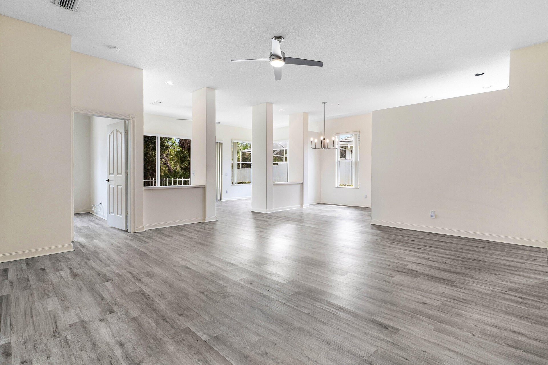Residence photo 5