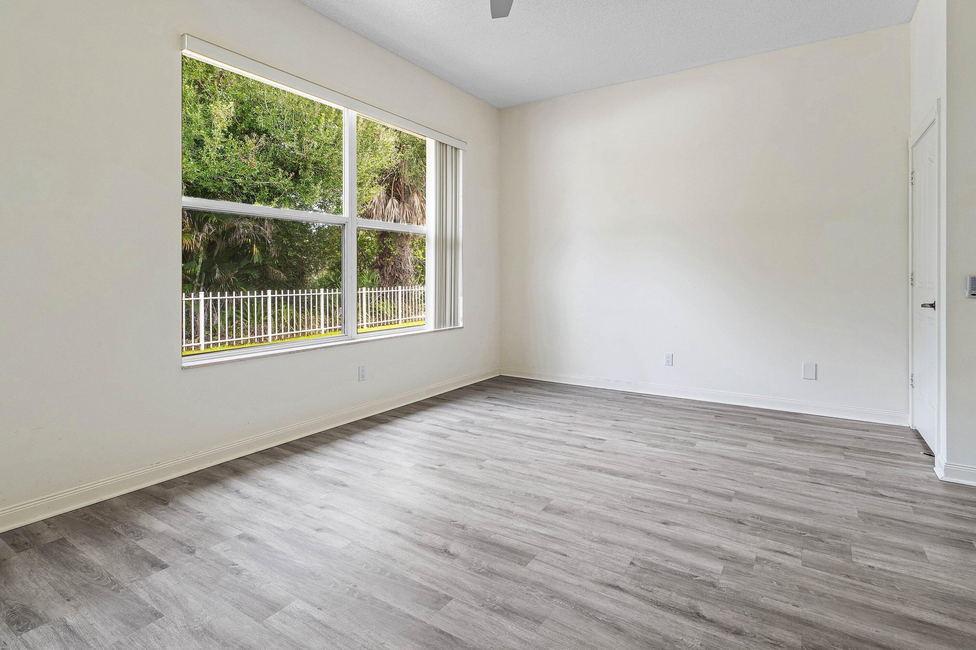 Residence photo 22