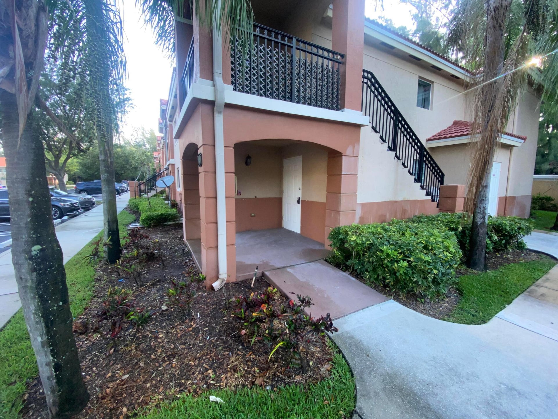 Unit 106 photo 24