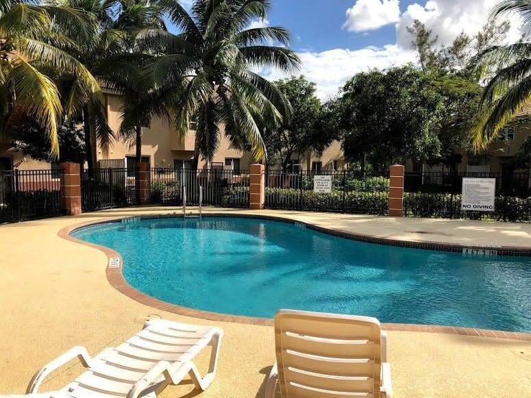 Unit 106 photo 26