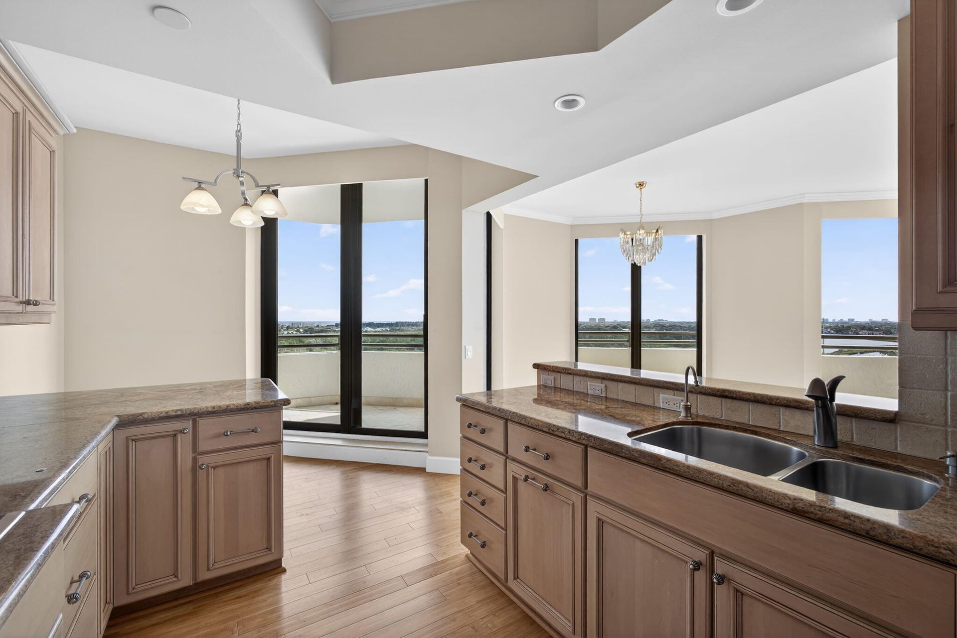 Jonathan's Landing Jupiter FL Unit 1304 photo 6