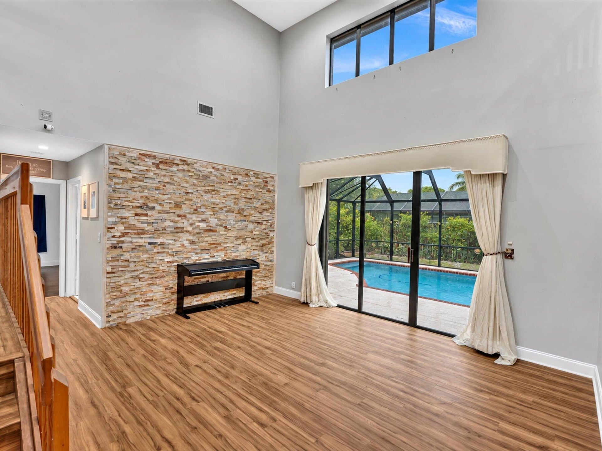 Residence photo 25