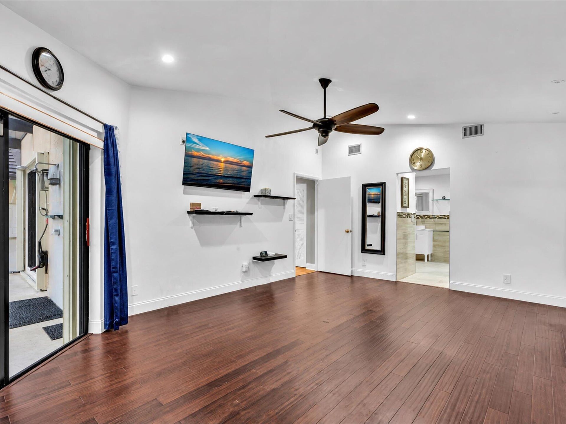 Residence photo 66