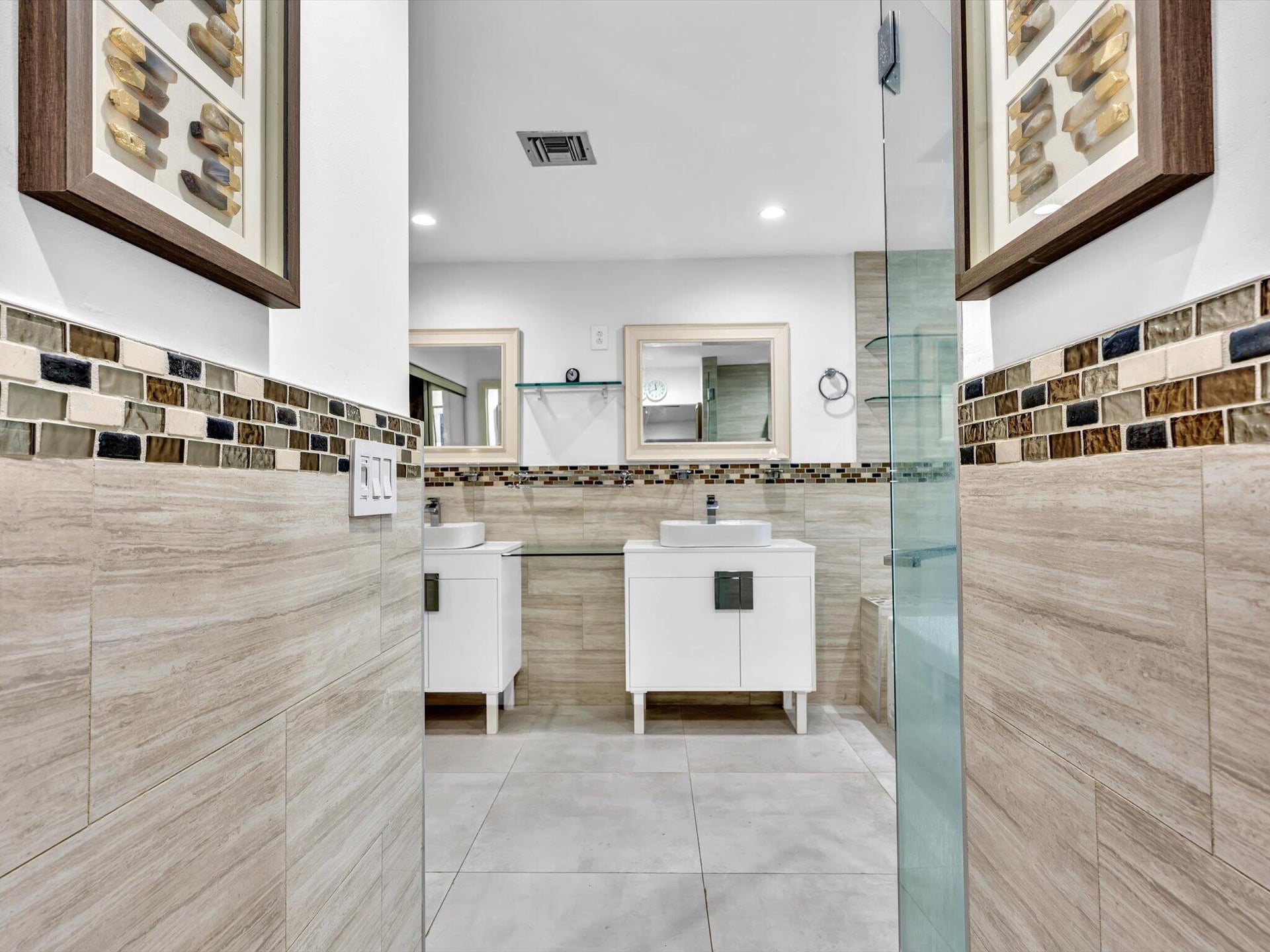 Residence photo 69
