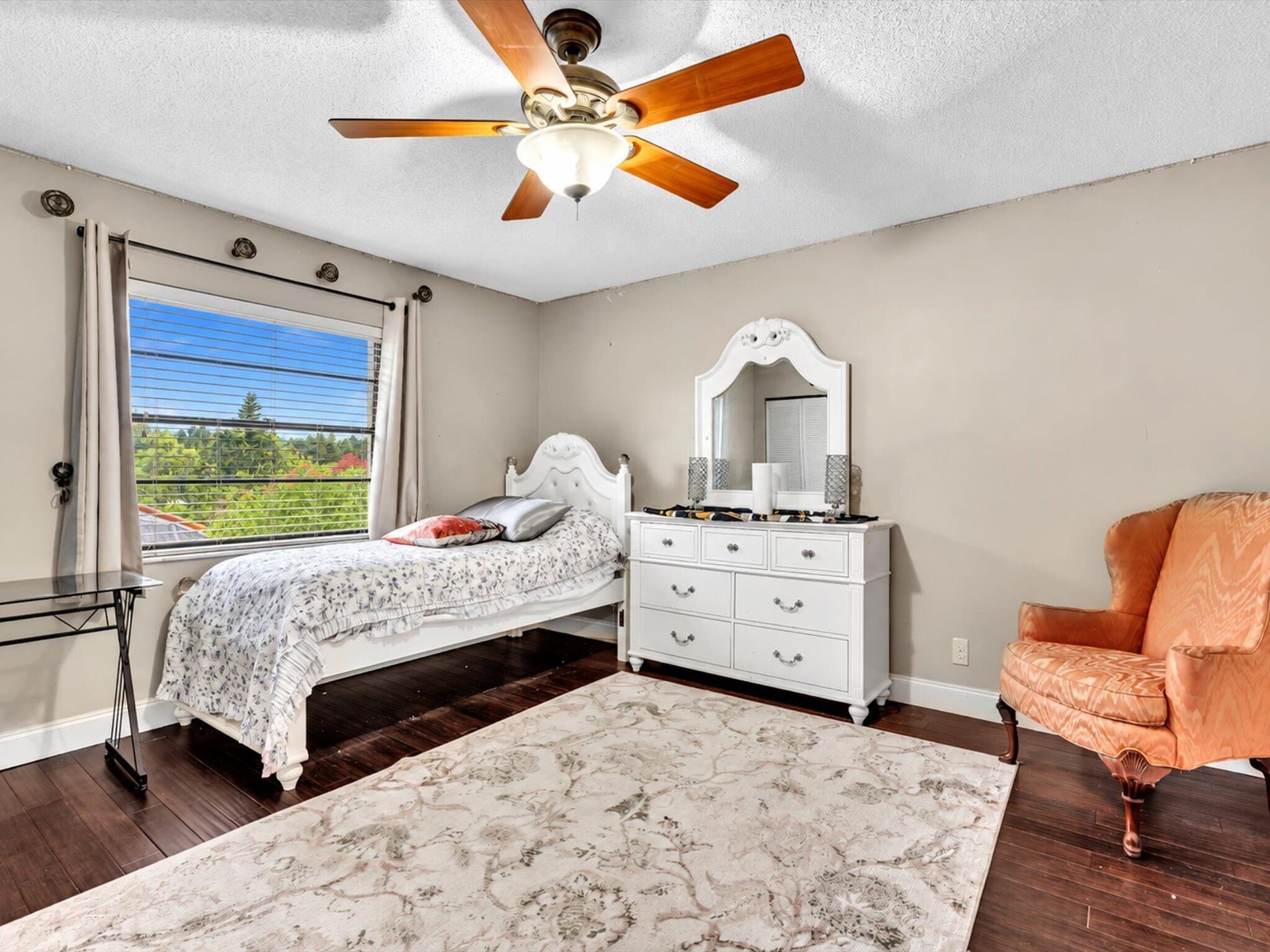 Residence photo 84