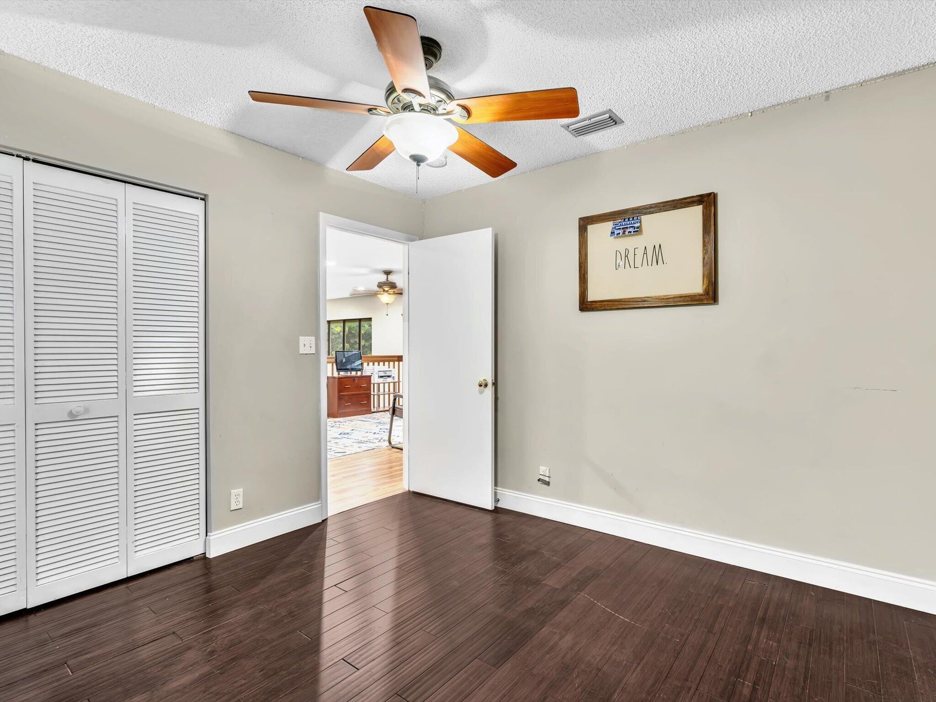 Residence photo 89