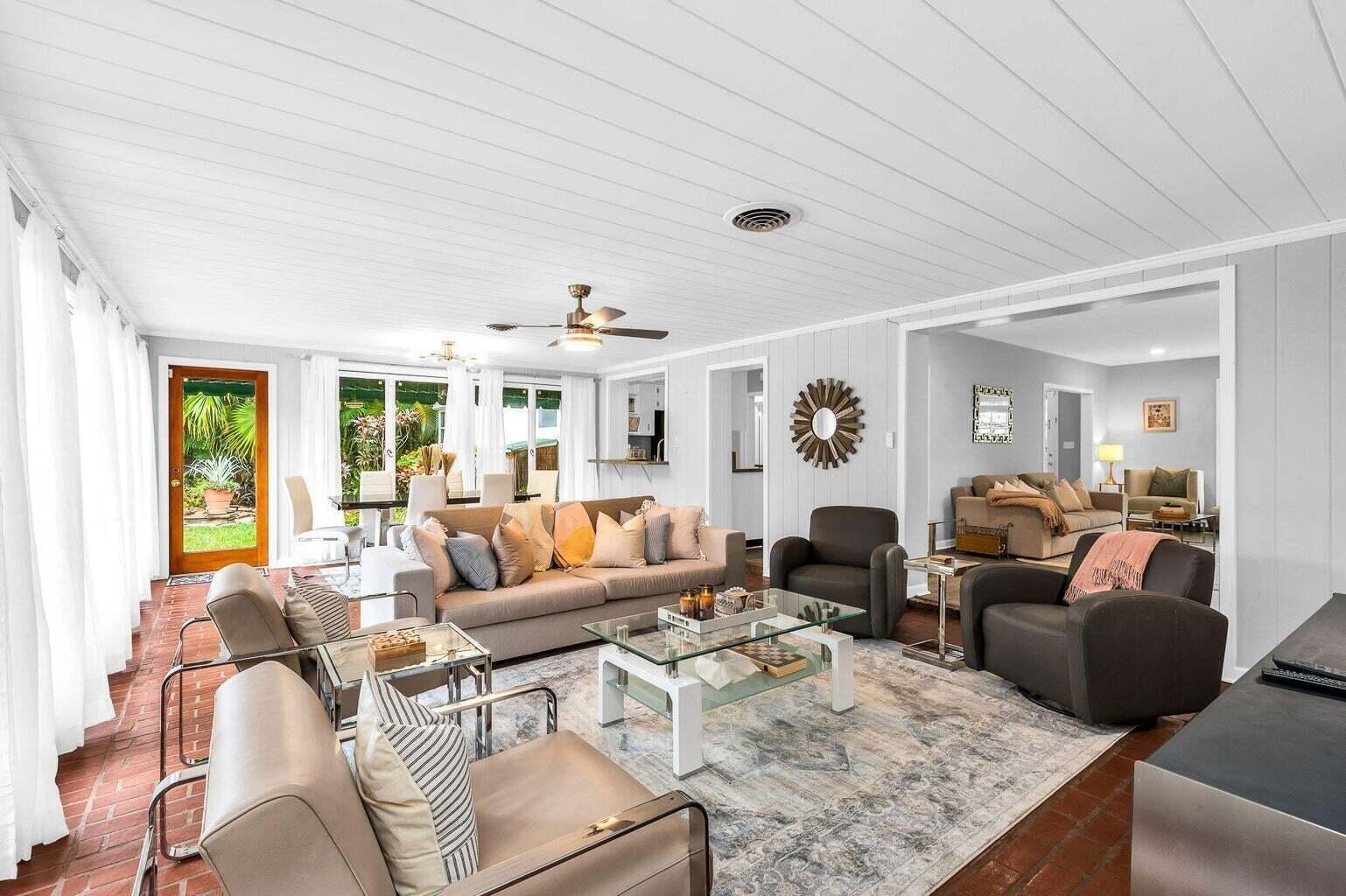 SoSo West Palm Beach Residence photo 11