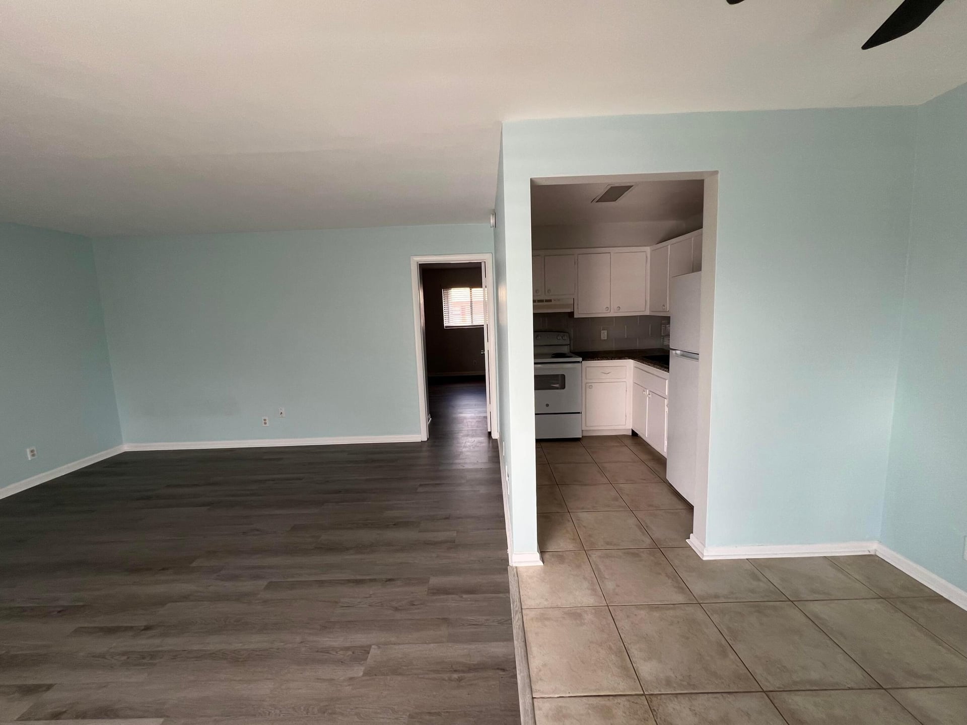 Unit B4 photo 8