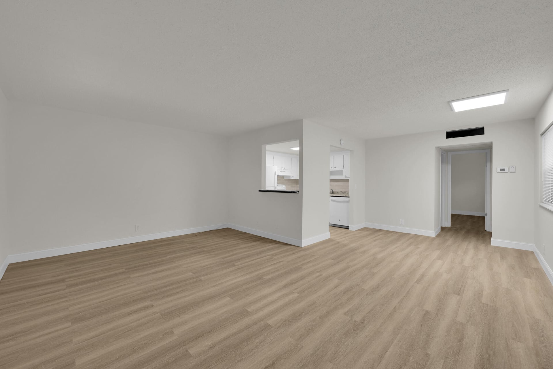  Residence photo 6